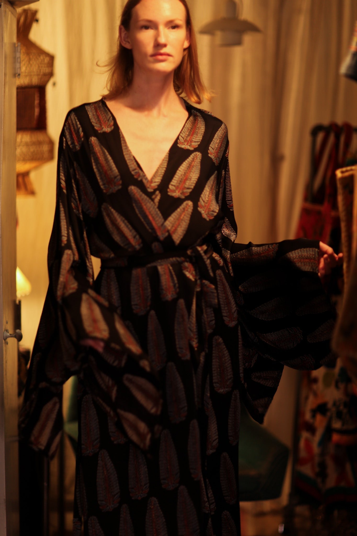 PINA SILK KIMONO BLACK FEATHER - MOMO STUDIO BERLIN - Berlin Concept Store - sustainable & ethical fashion