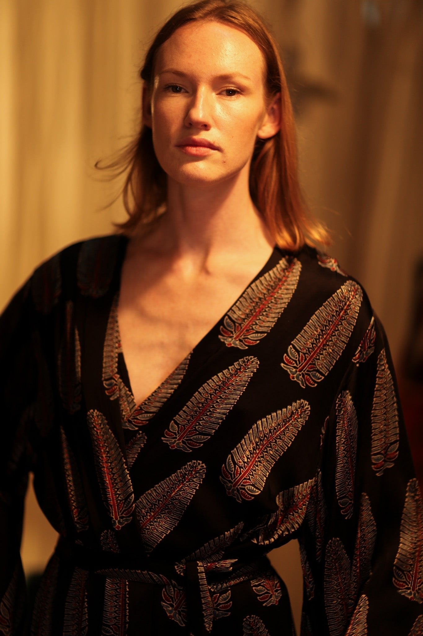 PINA SILK KIMONO BLACK FEATHER - MOMO STUDIO BERLIN - Berlin Concept Store - sustainable & ethical fashion