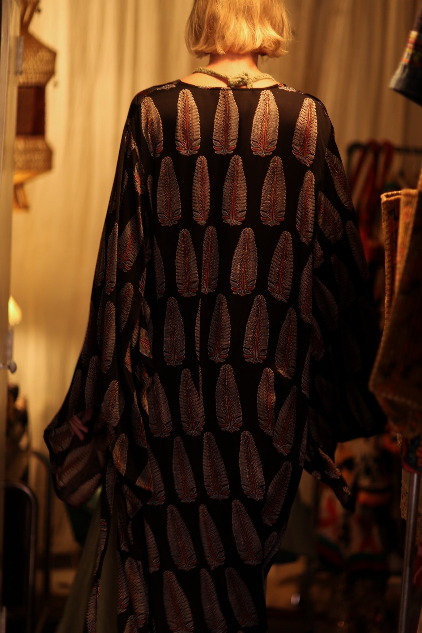 PINA SILK KIMONO BLACK FEATHER - MOMO STUDIO BERLIN - Berlin Concept Store - sustainable & ethical fashion