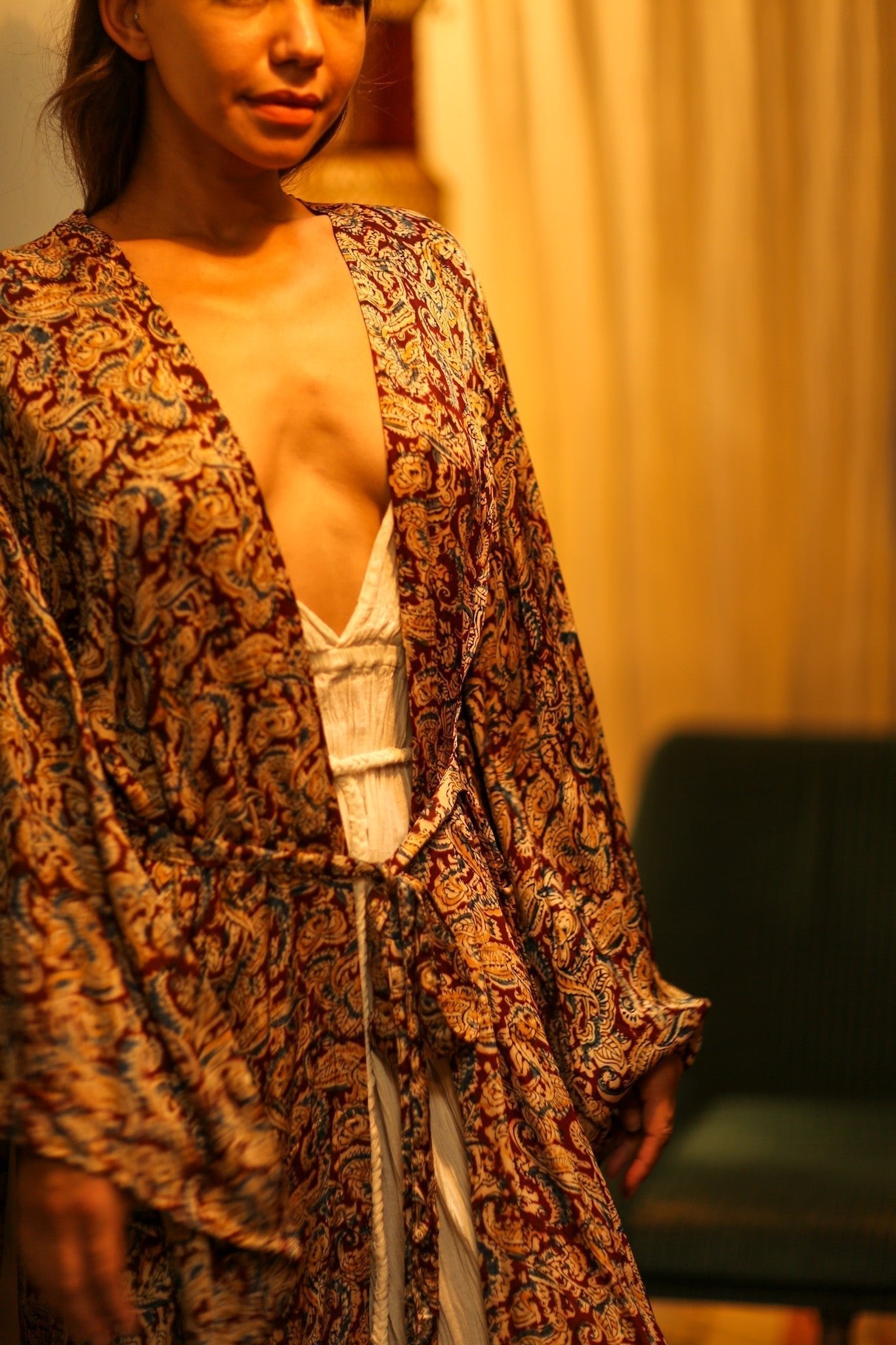 PINA SILK KIMONO CARNIVORE BURGUNDY - MOMO STUDIO BERLIN - Berlin Concept Store - sustainable & ethical fashion