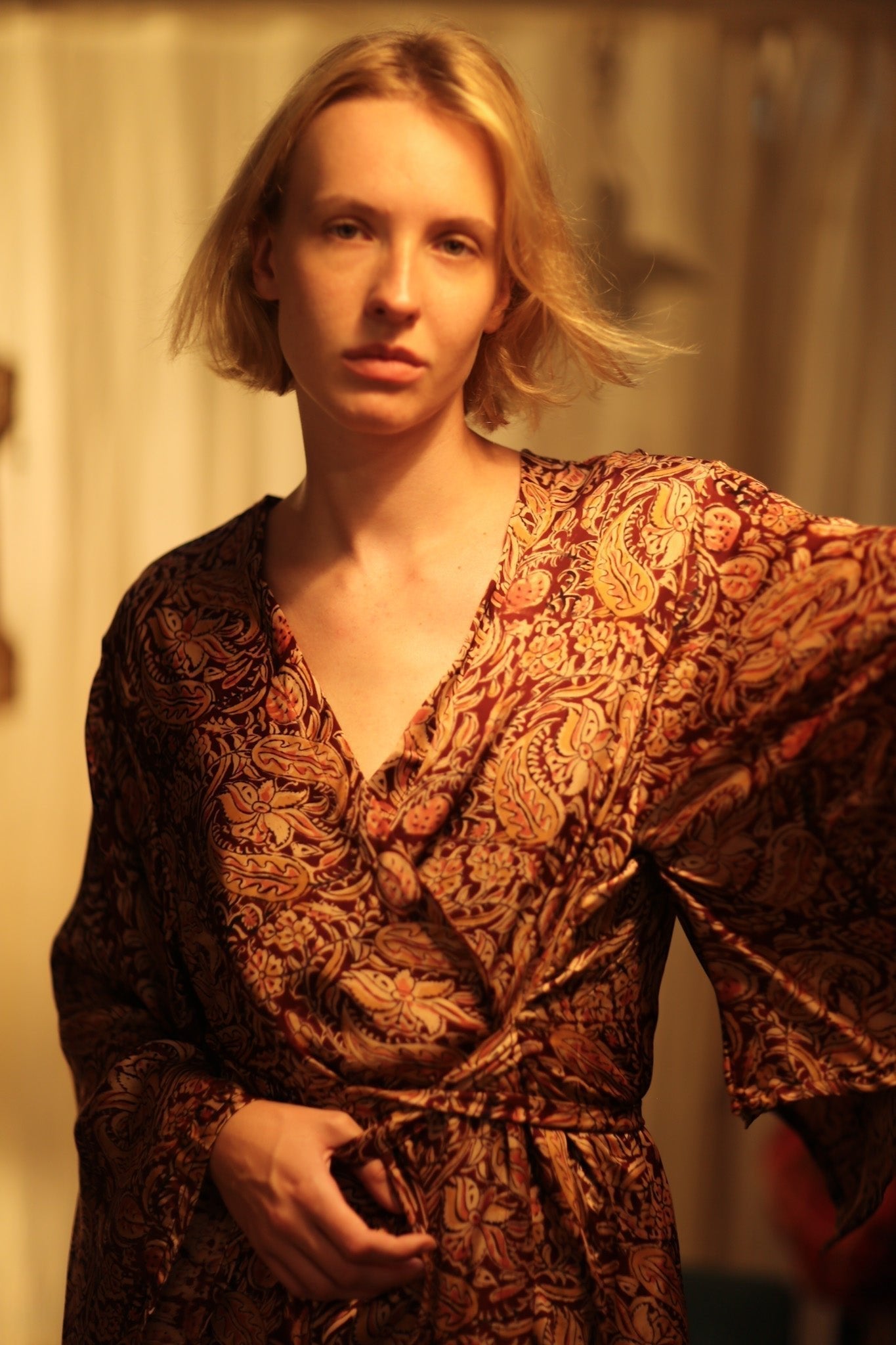PINA SILK KIMONO CARNIVORE RED - MOMO STUDIO BERLIN - Berlin Concept Store - sustainable & ethical fashion