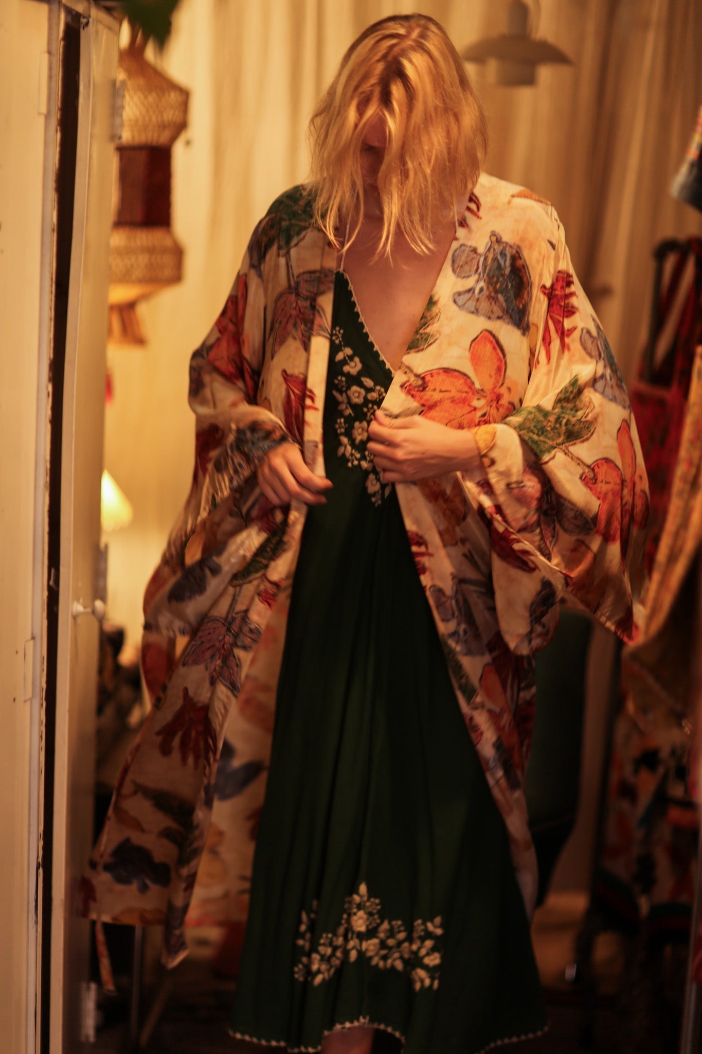 PINA SILK KIMONO PRESSED FLOWERS - MOMO STUDIO BERLIN - Berlin Concept Store - sustainable & ethical fashion