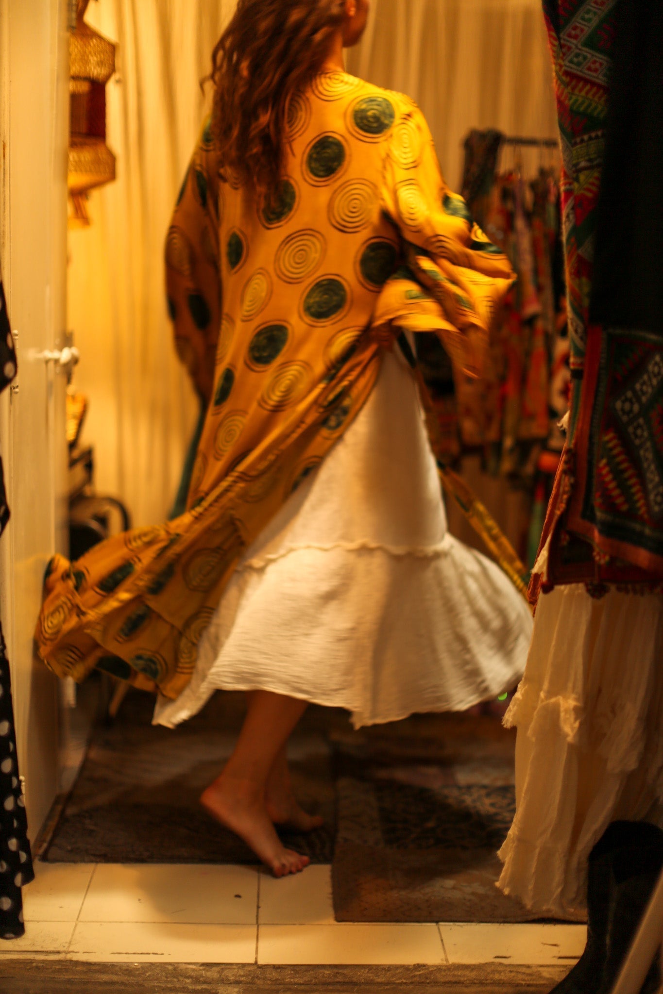 PINA SILK KIMONO YELLOW CIRCLE - MOMO STUDIO BERLIN - Berlin Concept Store - sustainable & ethical fashion