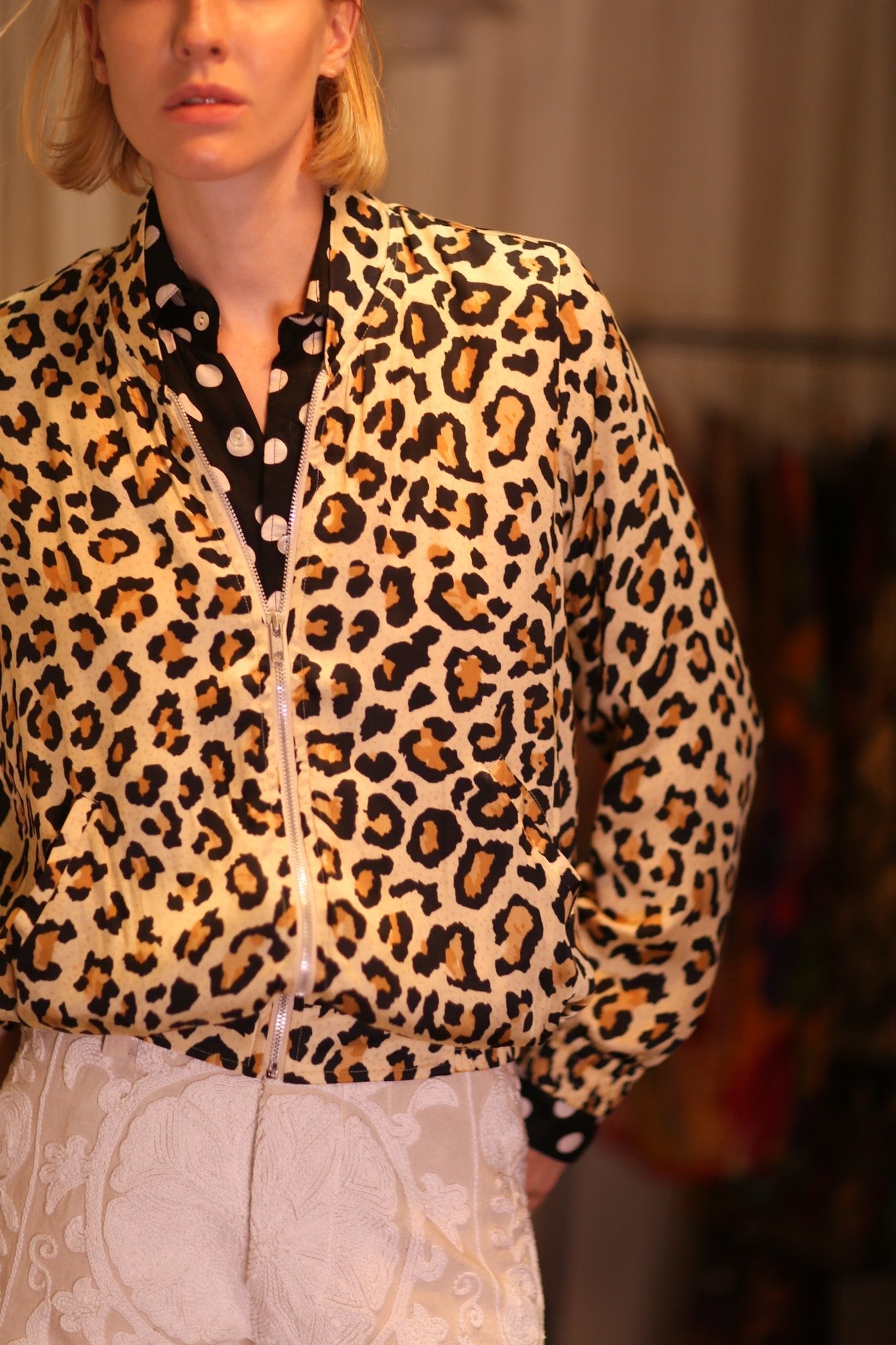 SILK BOMBER JACKET ANCHA LEO PRINT - MOMO STUDIO BERLIN - Berlin Concept Store - sustainable & ethical fashion