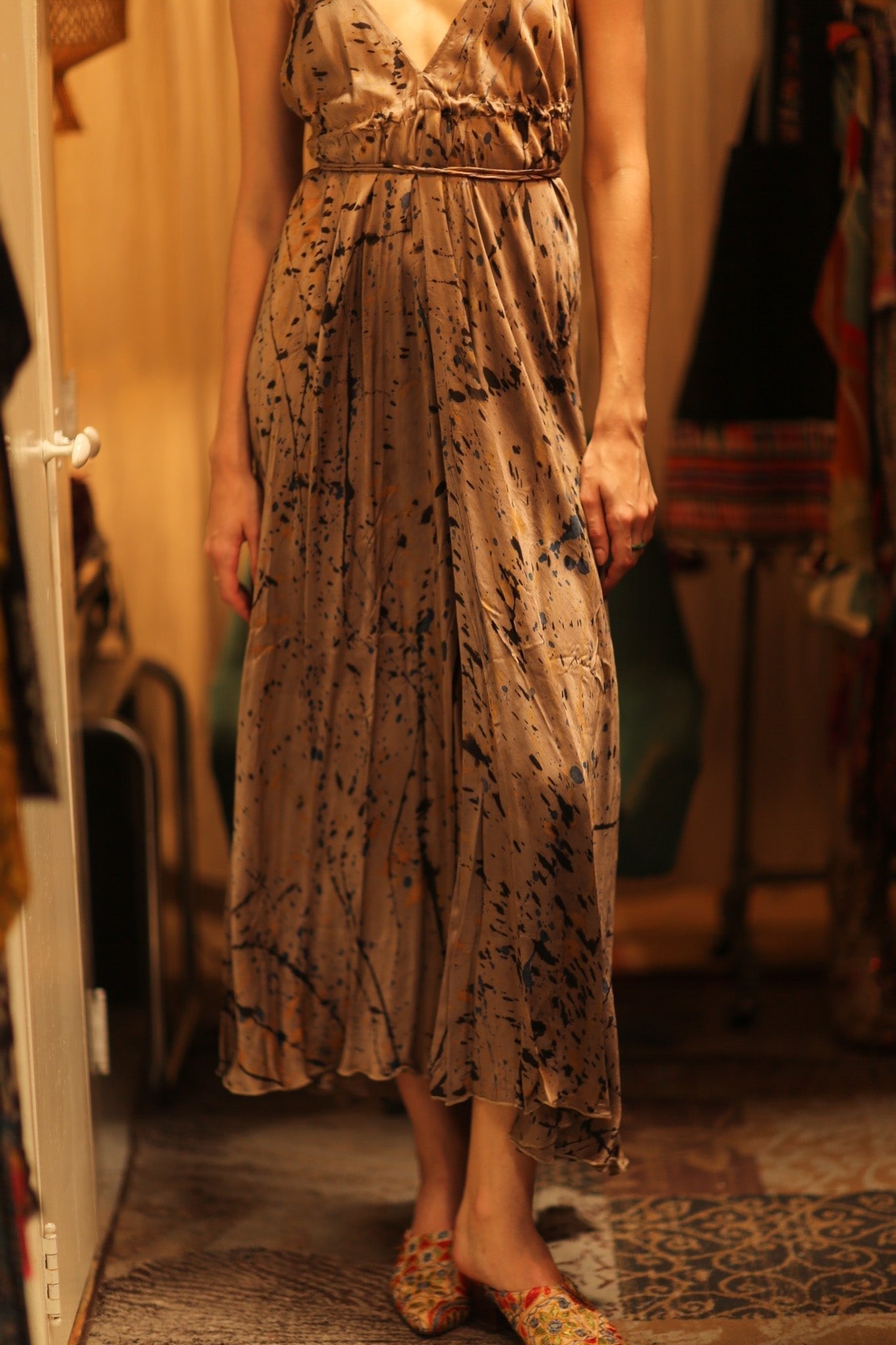 SILK DRESS HANNAH GREY PAINTER EDIT - MOMO STUDIO BERLIN - Berlin Concept Store - sustainable & ethical fashion