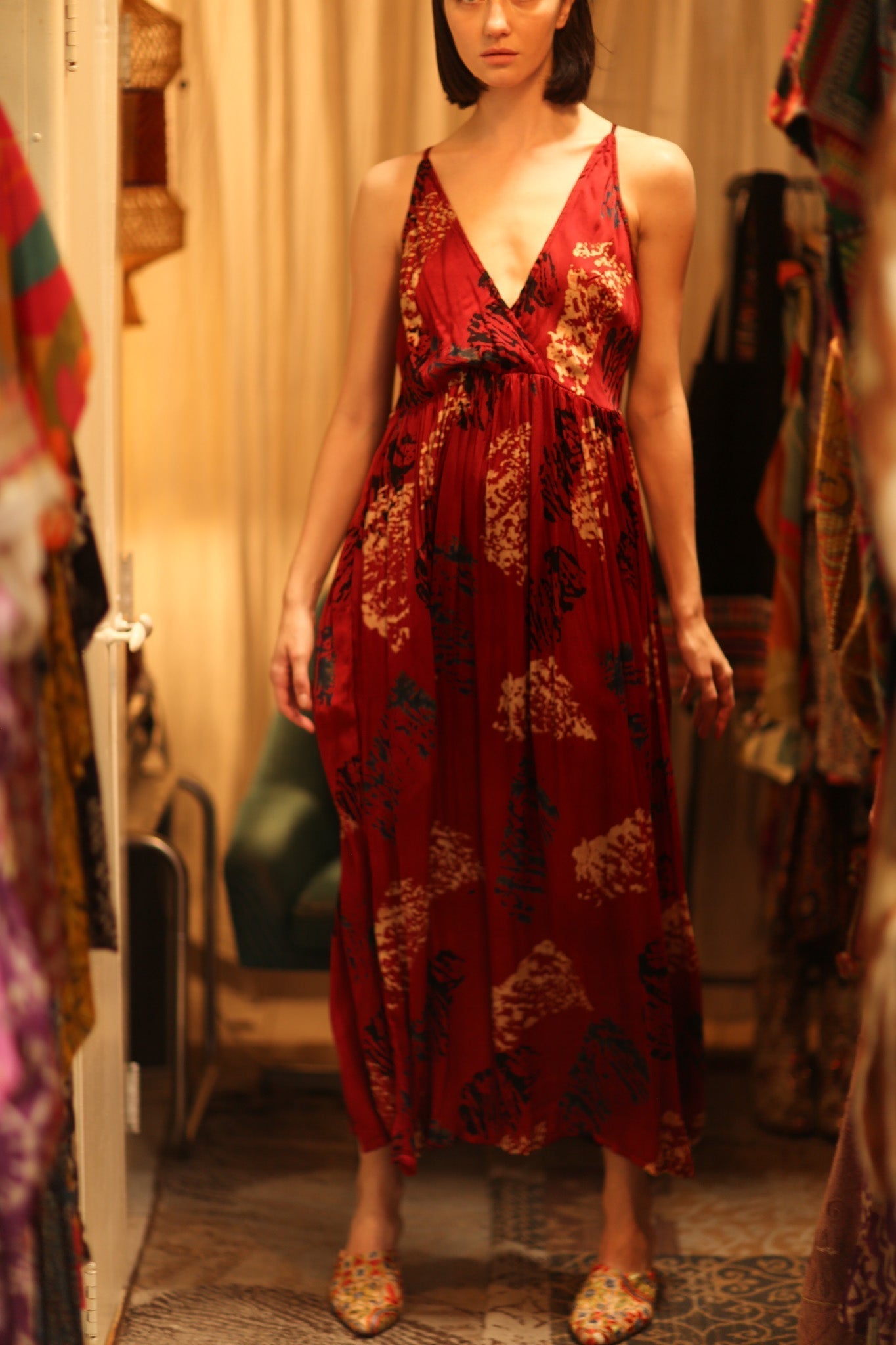 SILK DRESS LILY RED PAINTERS EDIT - MOMO STUDIO BERLIN - Berlin Concept Store - sustainable & ethical fashion