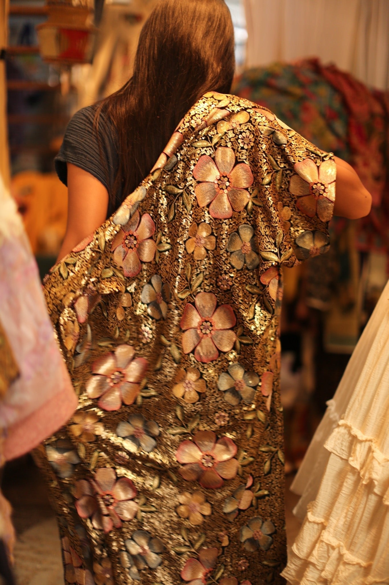 SILK EMBROIDERED KIMONO LONINA - MOMO STUDIO BERLIN - Berlin Concept Store - sustainable & ethical fashion