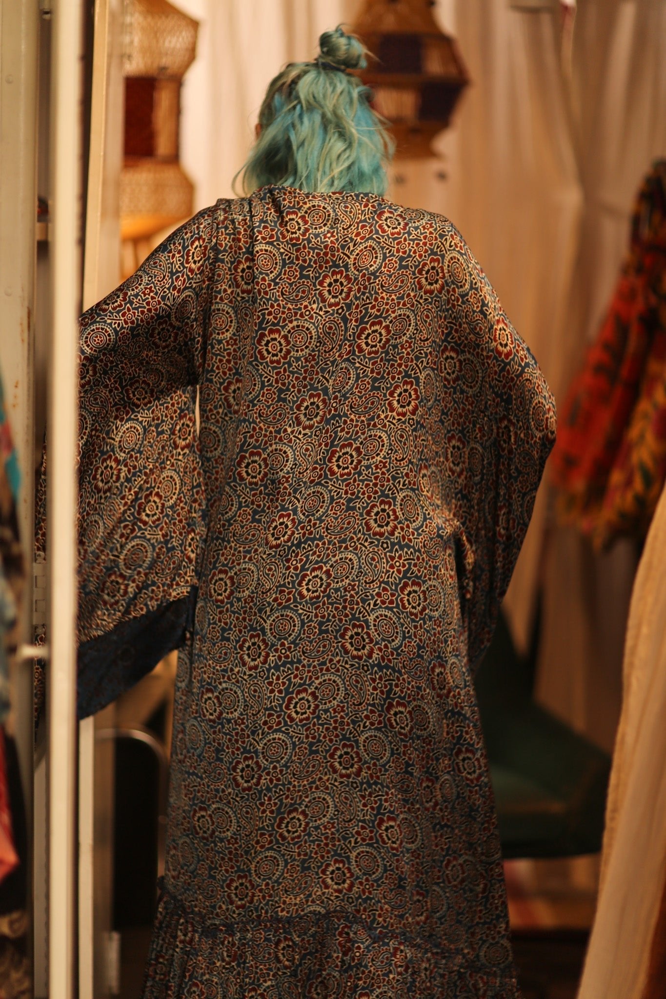 SILK HAND BLOCK PRINT KIMONO PINA BLUE LAGOOON - MOMO STUDIO BERLIN - Berlin Concept Store - sustainable & ethical fashion