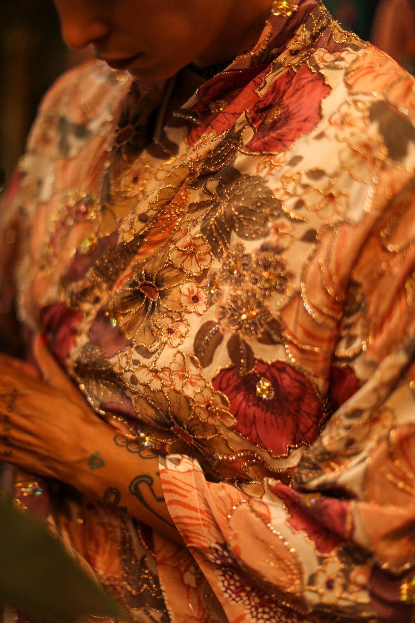 SILk SEQUIN EMBROIDERED KIMONO LUZI - MOMO STUDIO BERLIN - Berlin Concept Store - sustainable & ethical fashion