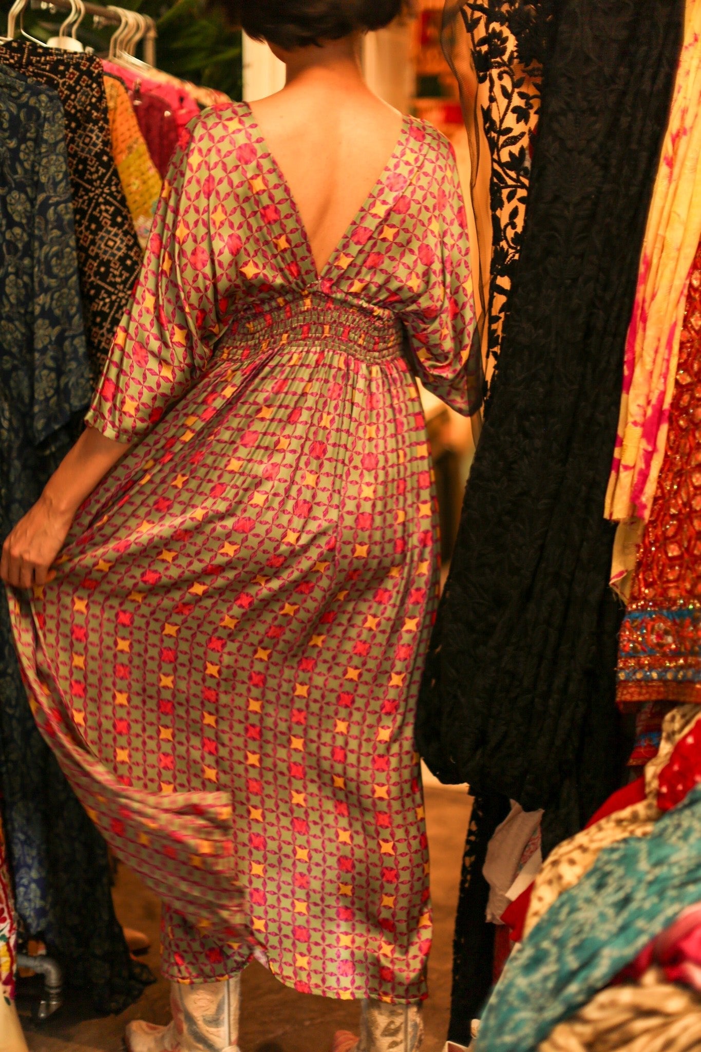 SILK V NECK DRESS PINA - MOMO STUDIO BERLIN - Berlin Concept Store - sustainable & ethical fashion