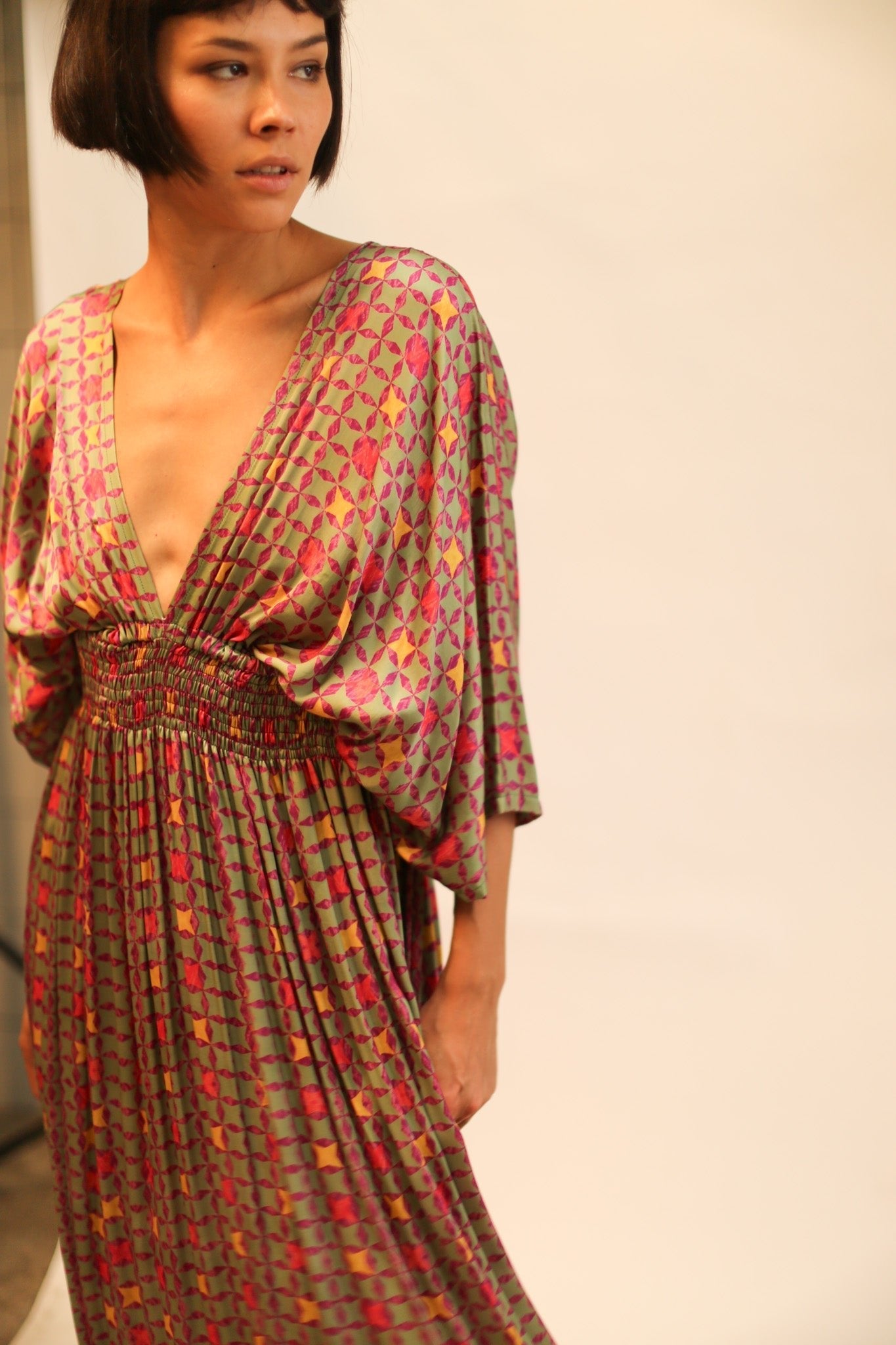 SILK V NECK DRESS PINA - MOMO STUDIO BERLIN - Berlin Concept Store - sustainable & ethical fashion