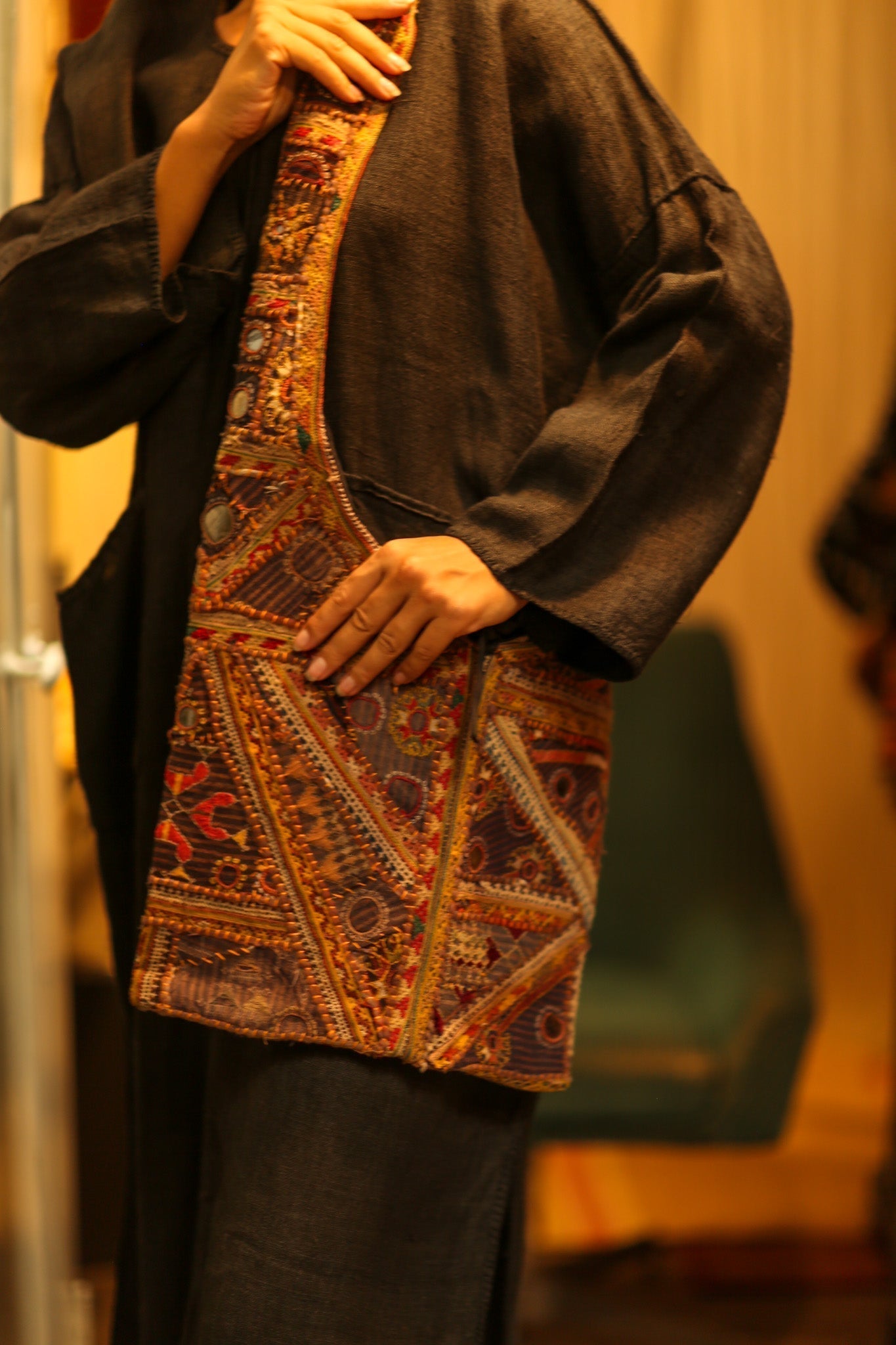TAHNEE EMBROIDERED BAG - MOMO STUDIO BERLIN - Berlin Concept Store - sustainable & ethical fashion