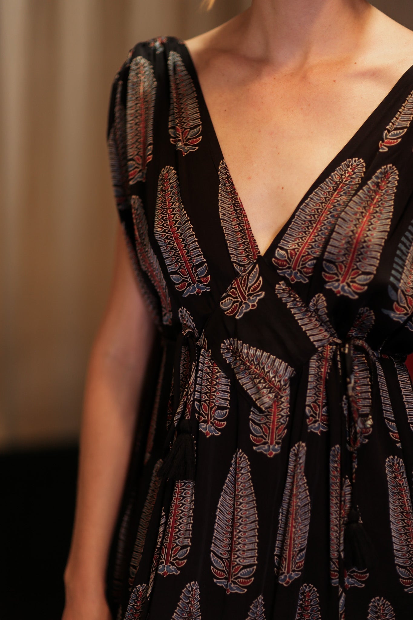 VICTORIA SILK DRESS BLACK FEATHER - MOMO STUDIO BERLIN - Berlin Concept Store - sustainable & ethical fashion
