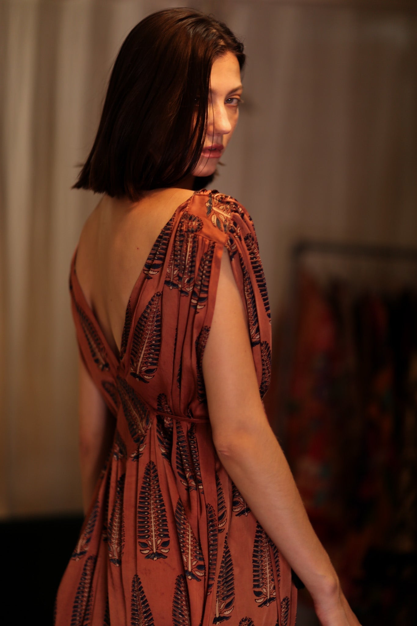 VICTORIA SILK DRESS BROWN FEATHER - MOMO STUDIO BERLIN - Berlin Concept Store - sustainable & ethical fashion