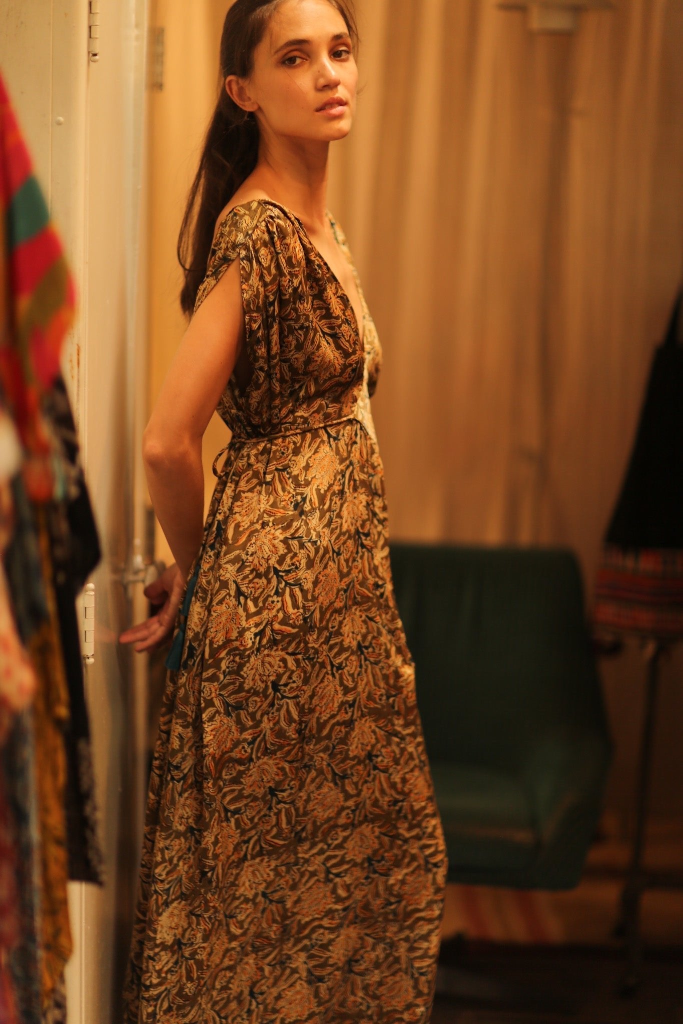 VICTORIA SILK DRESS CARNIVORE COFFEE - MOMO STUDIO BERLIN - Berlin Concept Store - sustainable & ethical fashion