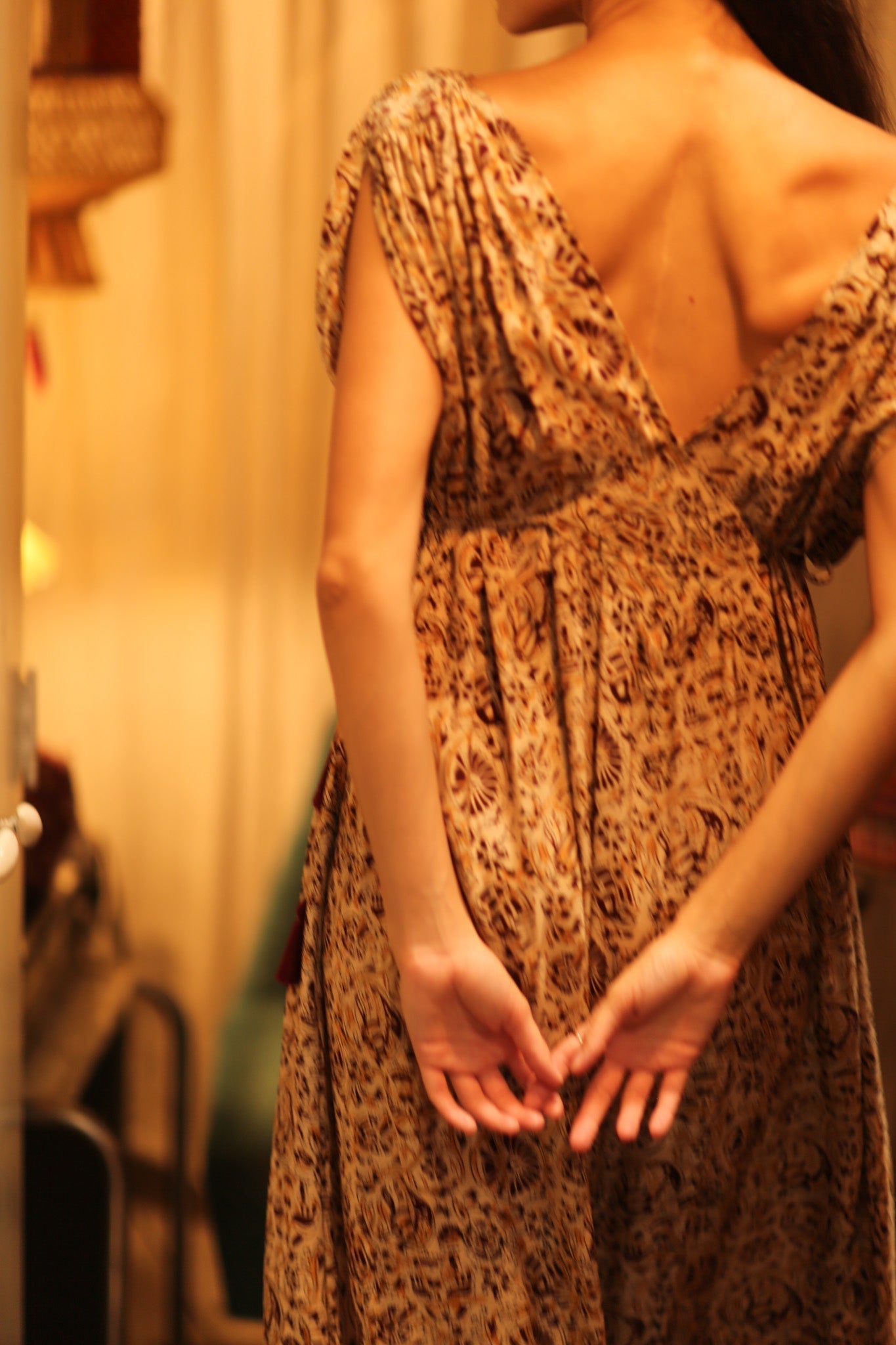 VICTORIA SILK DRESS CIRCUS BEIGE - MOMO STUDIO BERLIN - Berlin Concept Store - sustainable & ethical fashion