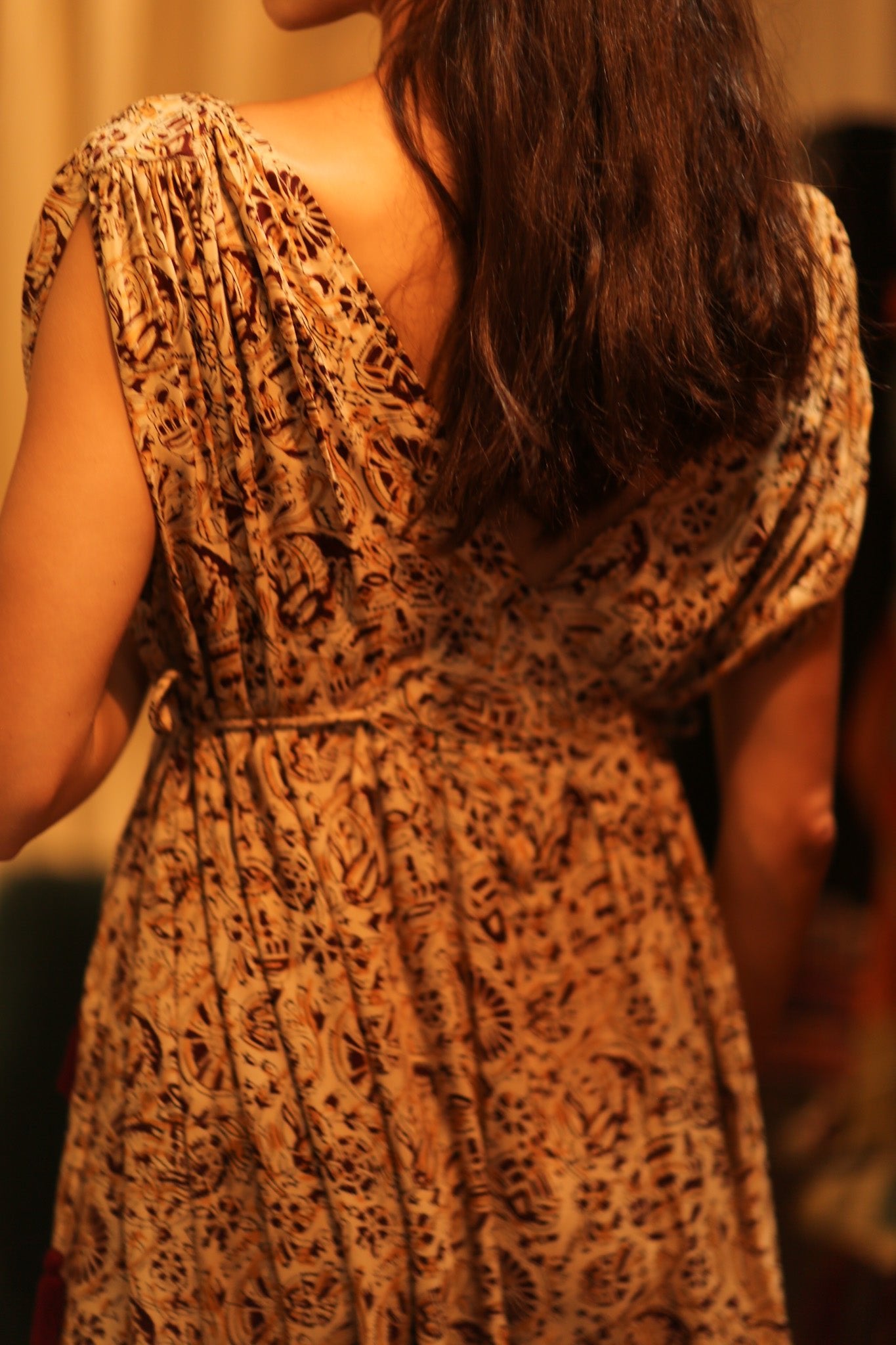VICTORIA SILK DRESS CIRCUS BEIGE - MOMO STUDIO BERLIN - Berlin Concept Store - sustainable & ethical fashion