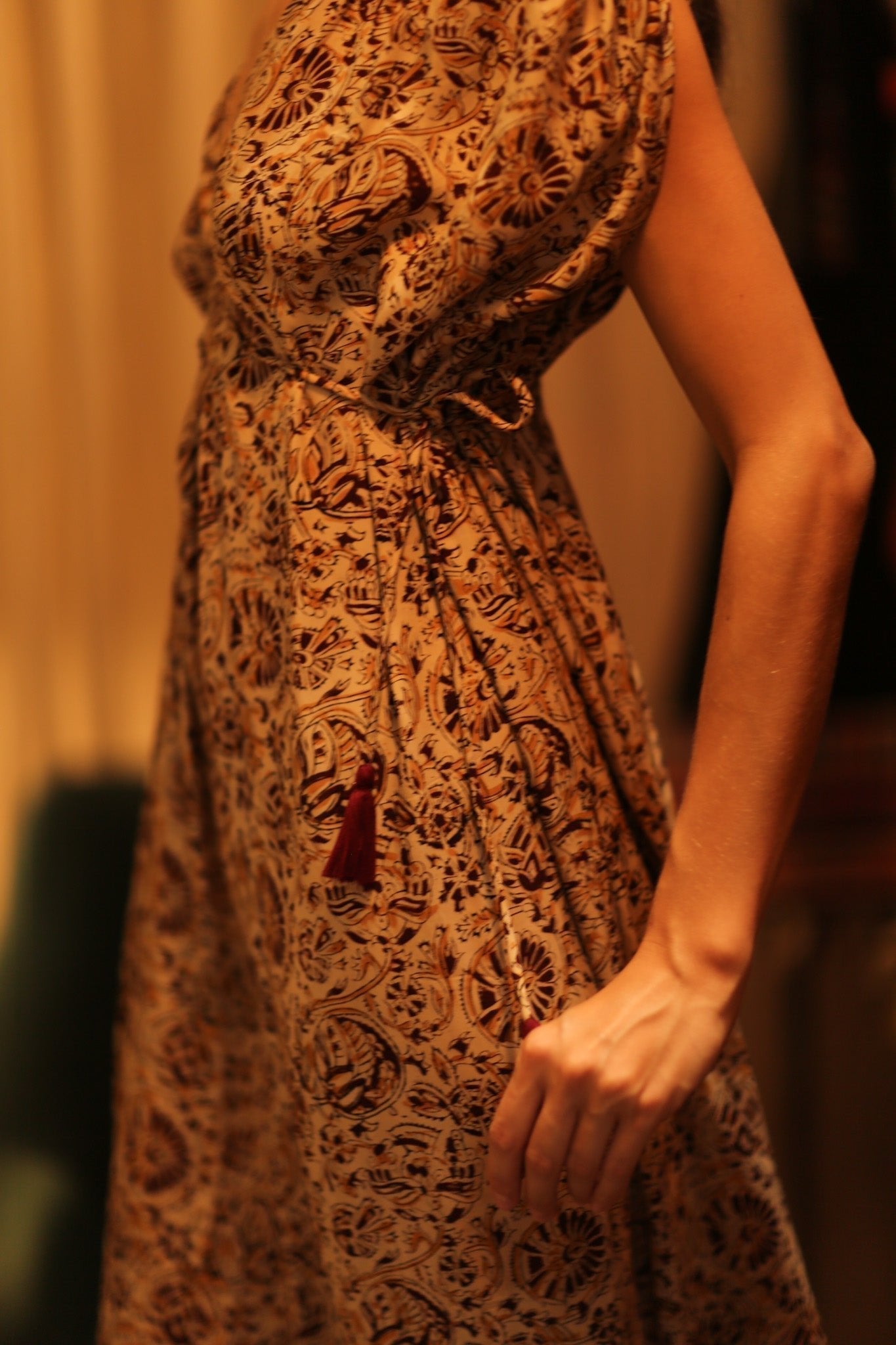 VICTORIA SILK DRESS CIRCUS BEIGE - MOMO STUDIO BERLIN - Berlin Concept Store - sustainable & ethical fashion