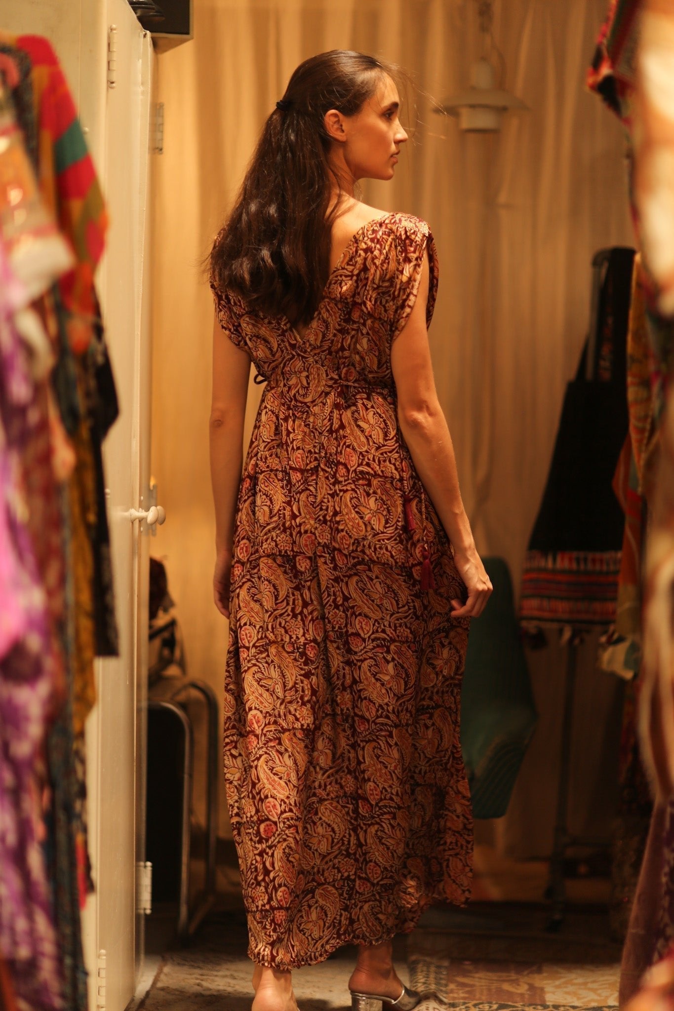 VICTORIA SILK DRESS PAISLEY BROWN - MOMO STUDIO BERLIN - Berlin Concept Store - sustainable & ethical fashion