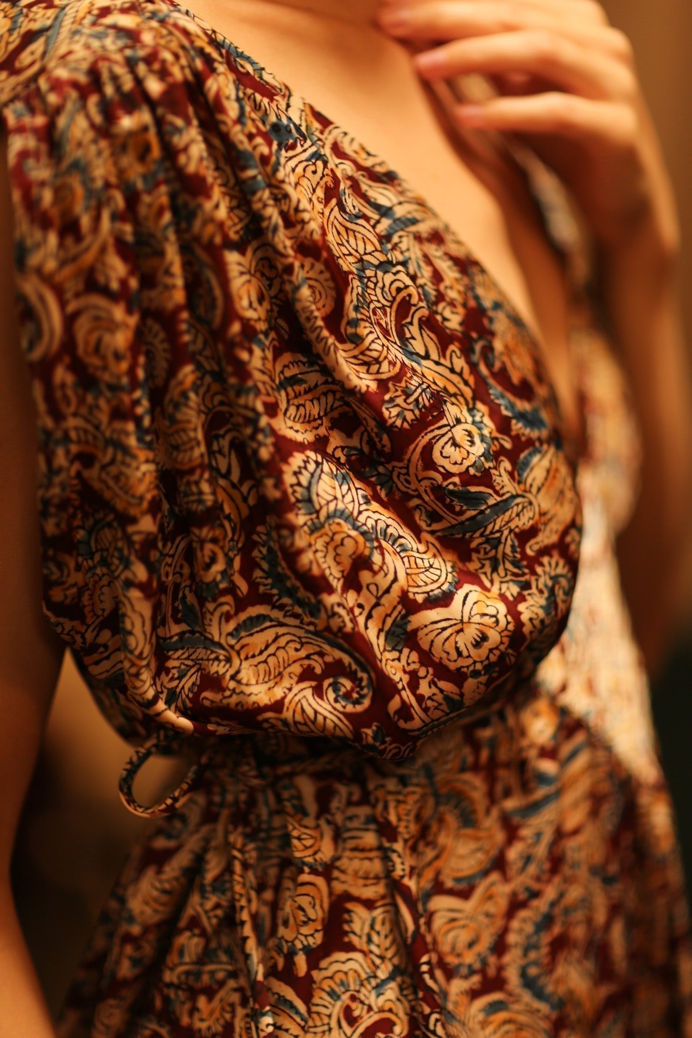 VICTORIA SILK DRESS PAISLEY BURGUNDY - MOMO STUDIO BERLIN - Berlin Concept Store - sustainable & ethical fashion