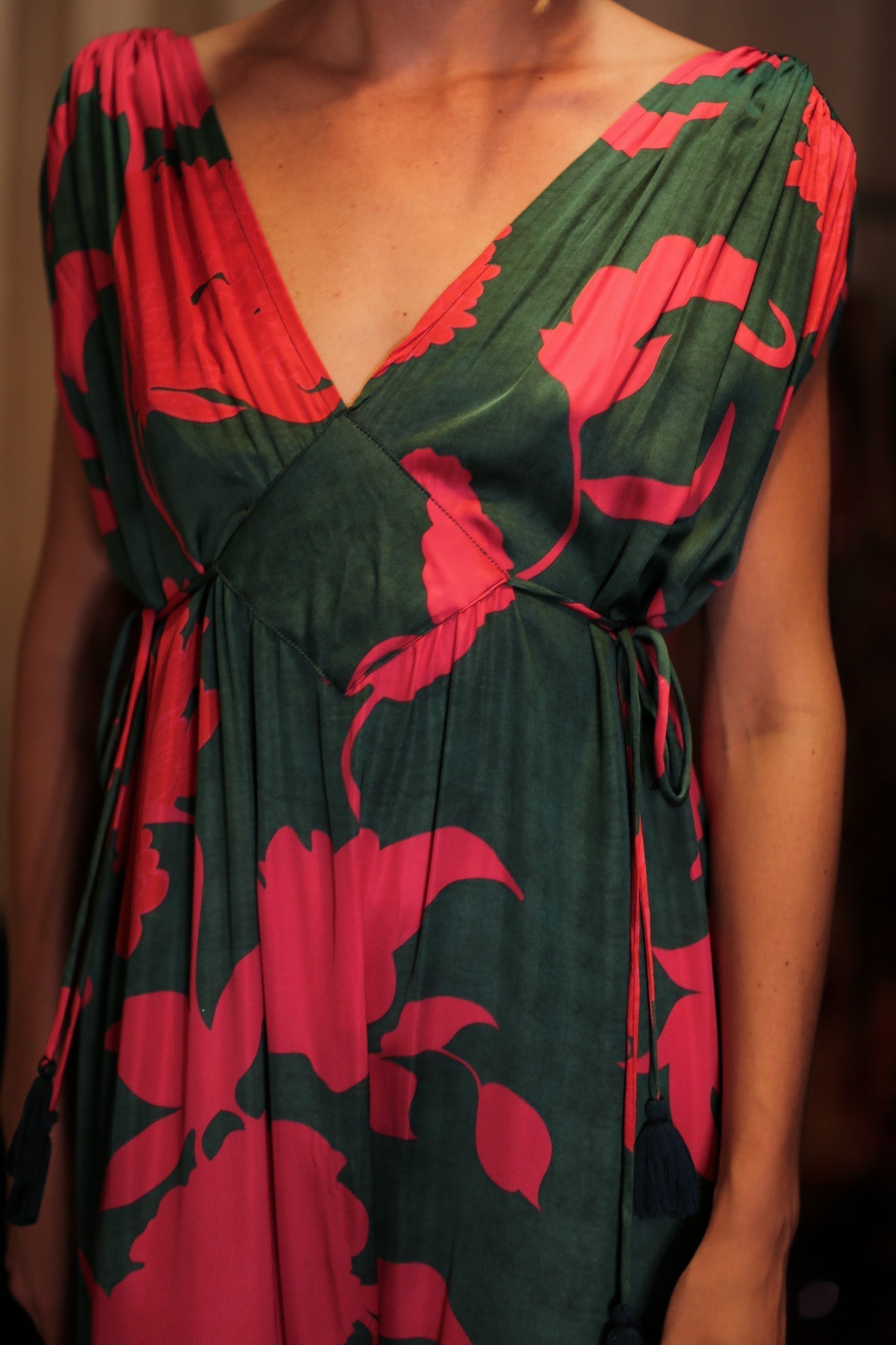 VICTORIA SILK DRESS VERMILION VINES - MOMO STUDIO BERLIN - Berlin Concept Store - sustainable & ethical fashion