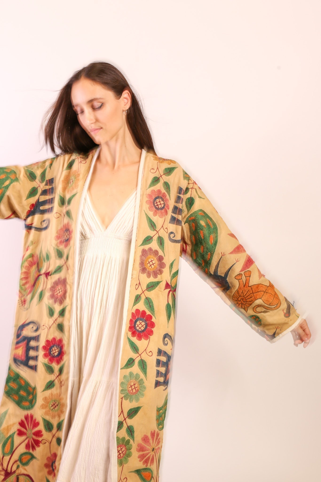 VINTAGE EMBROIDERED COAT DUSTER KARNA - MOMO STUDIO BERLIN - Berlin Concept Store - sustainable & ethical fashion