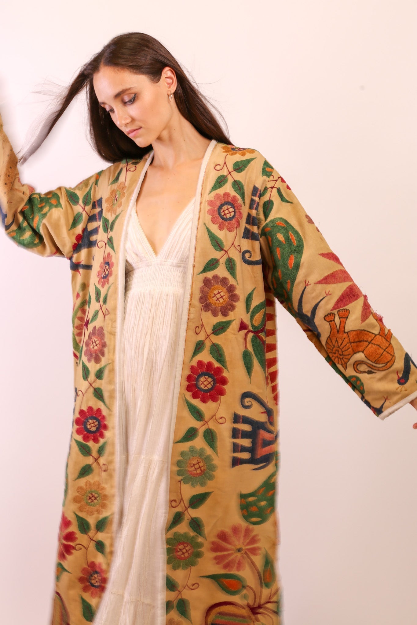 VINTAGE EMBROIDERED COAT DUSTER KARNA - MOMO STUDIO BERLIN - Berlin Concept Store - sustainable & ethical fashion