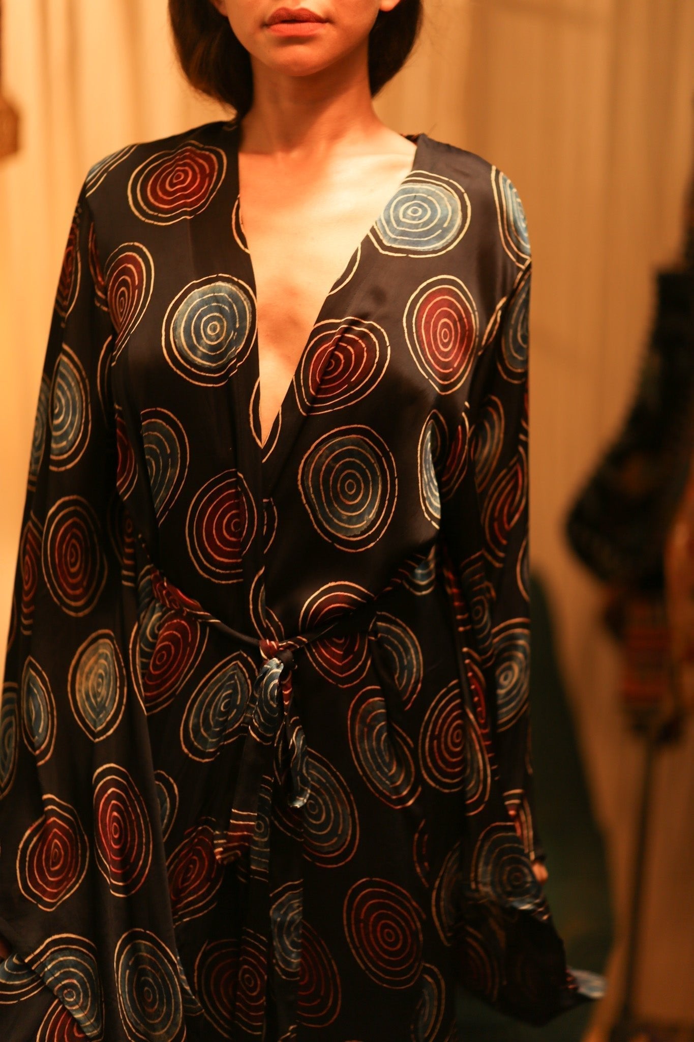 XL WING KIMONO PINA BLACK CIRCLE - MOMO STUDIO BERLIN - Berlin Concept Store - sustainable & ethical fashion