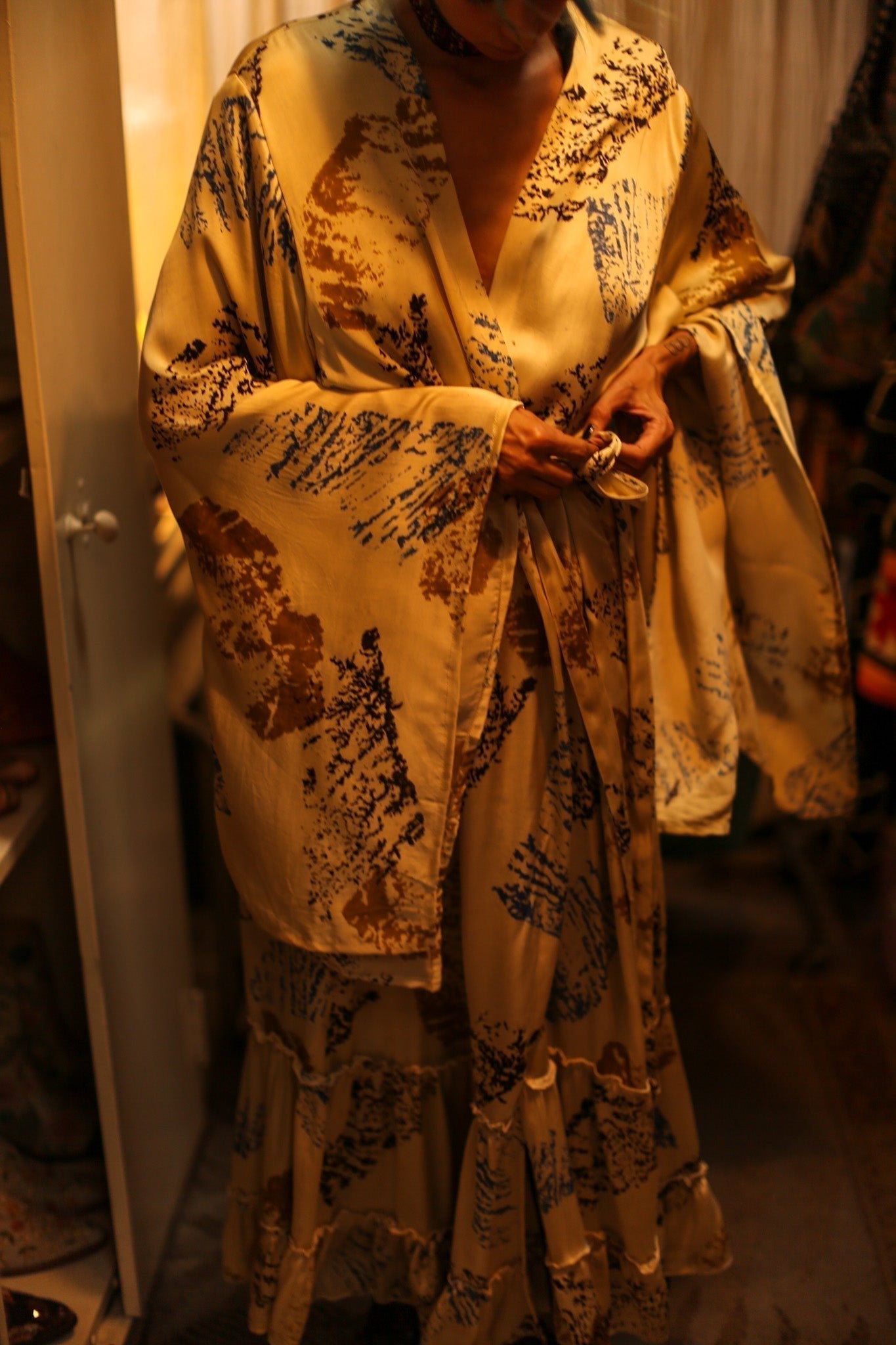 XXL SILK WING KIMONO ARTIST NIS - MOMO STUDIO BERLIN - Berlin Concept Store - sustainable & ethical fashion
