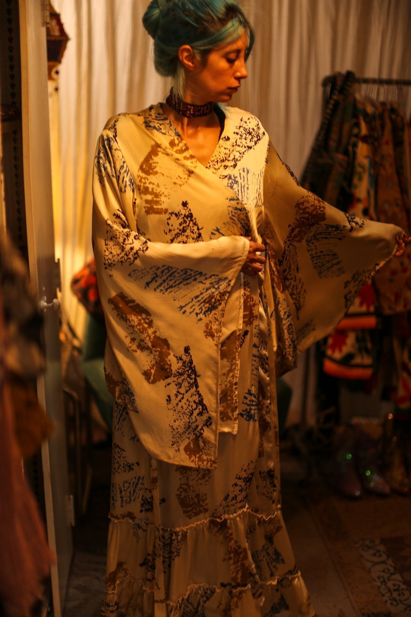 XXL SILK WING KIMONO ARTIST NIS - MOMO STUDIO BERLIN - Berlin Concept Store - sustainable & ethical fashion