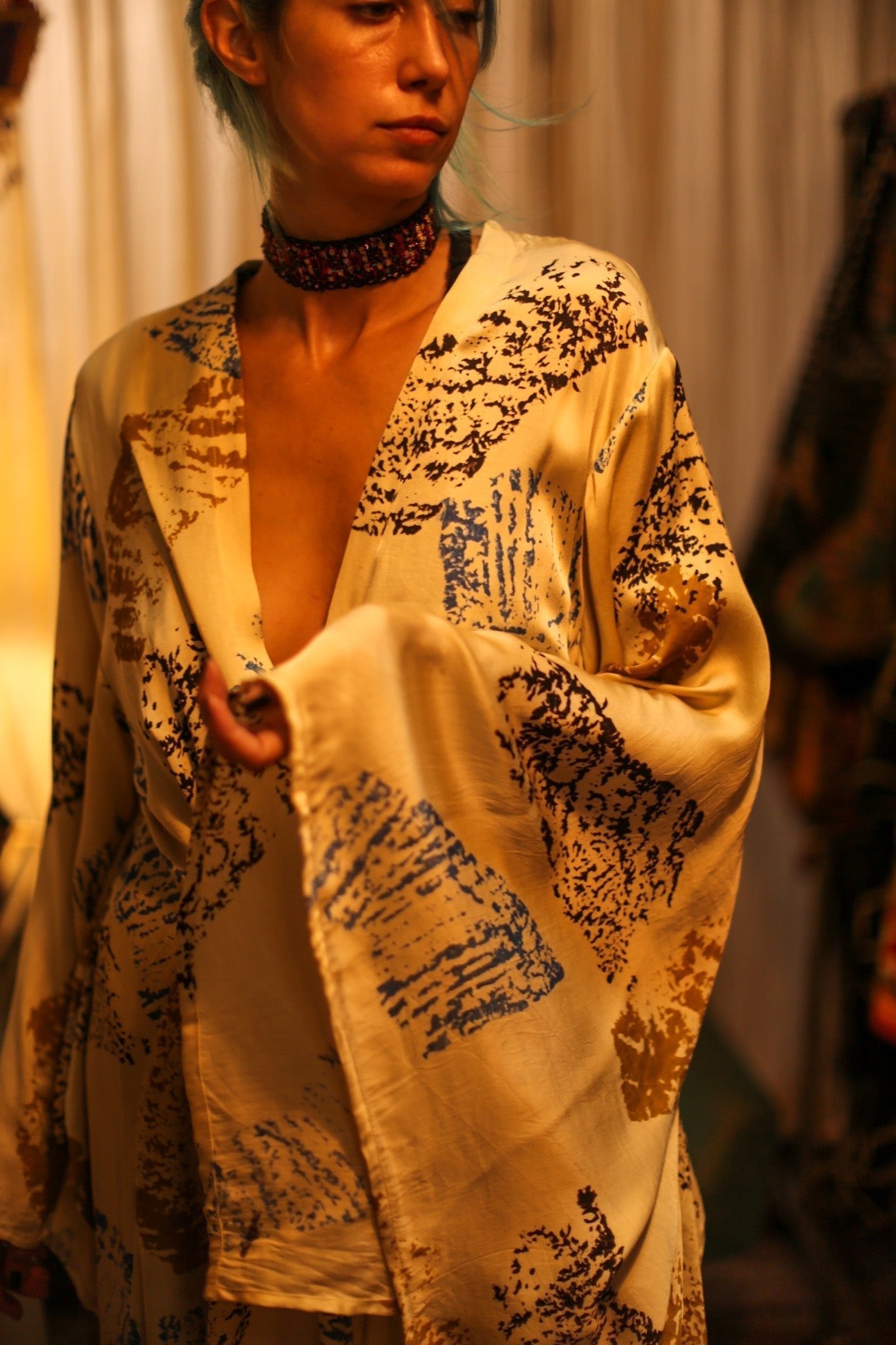 XXL SILK WING KIMONO ARTIST NIS - MOMO STUDIO BERLIN - Berlin Concept Store - sustainable & ethical fashion