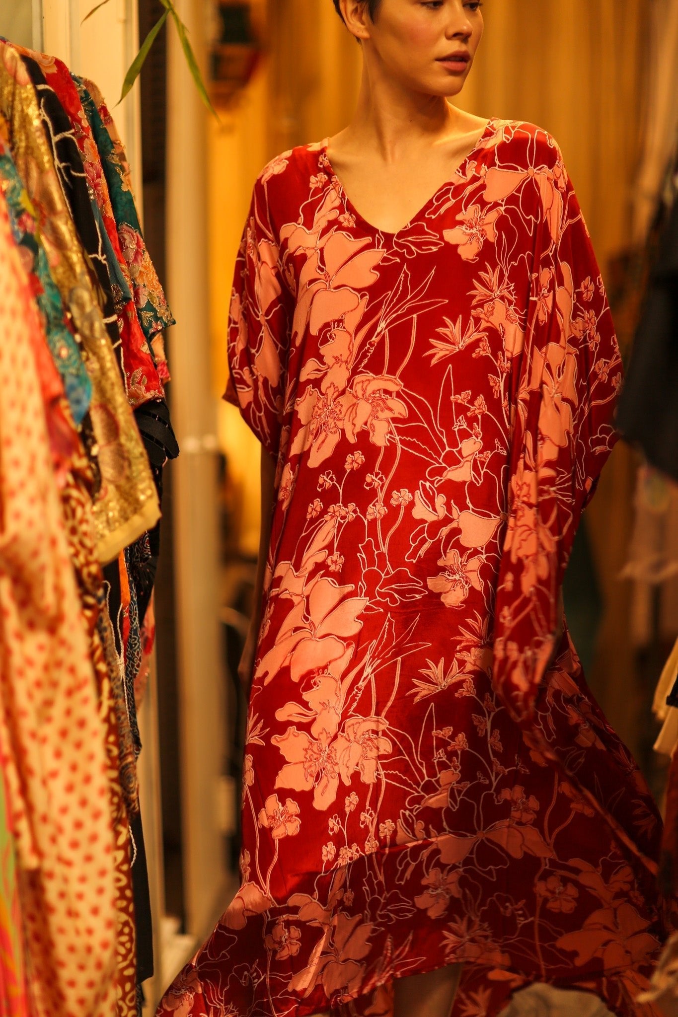 YAYA SILK KAFTAN RED SHERLYN - MOMO STUDIO BERLIN - Berlin Concept Store - sustainable & ethical fashion
