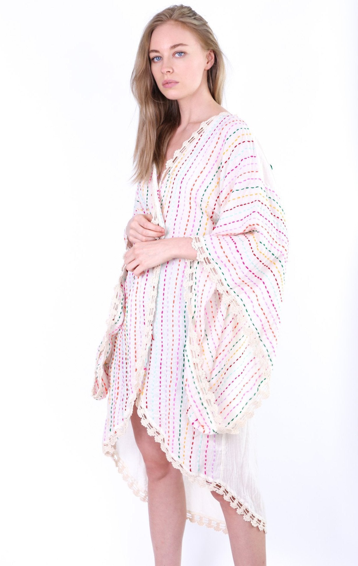 ANGEL WINGS EMBROIDERED CROCHET KIMONO BILA - MOMO NEW YORK