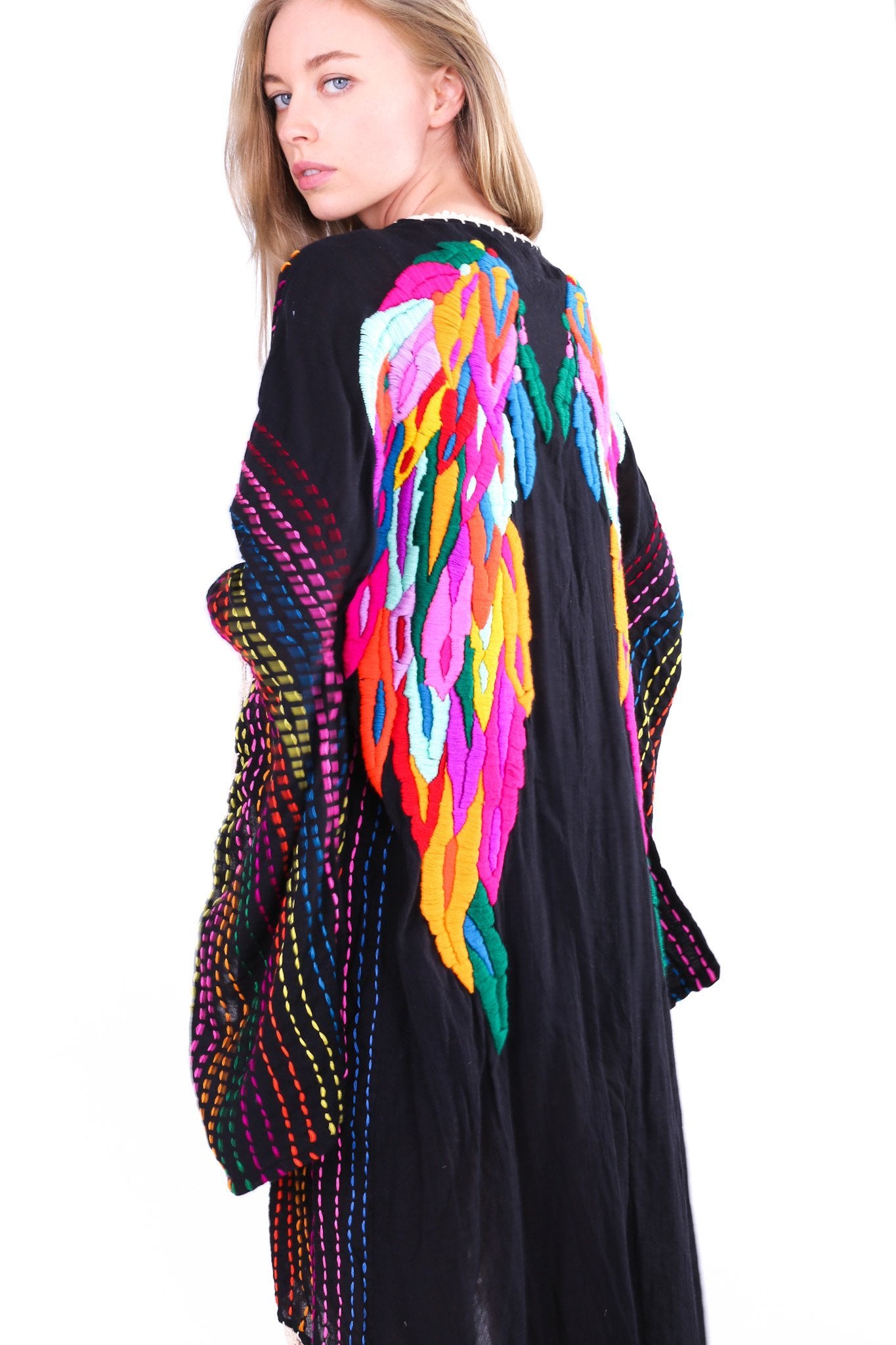 ANGEL WINGS EMBROIDERED CROCHET KIMONO BILA - MOMO NEW YORK