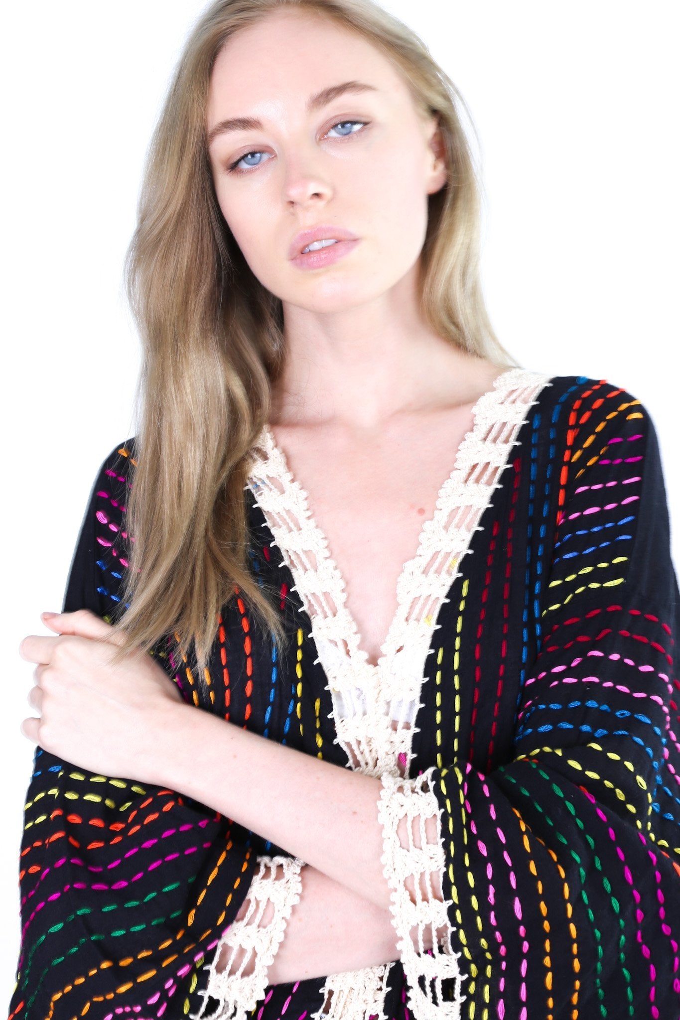 ANGEL WINGS EMBROIDERED CROCHET KIMONO BILA - MOMO NEW YORK