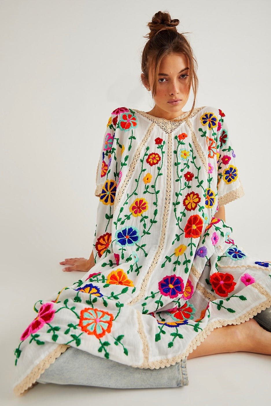 BELLA FLOR EMBROIDERED KAFTAN X FREE PEOPLE -MOMO NEW YORK -sustainable fashion MOMO WHOLESALE BELLA FLOR EMBROIDERED KAFTAN X FREE PEOPLE -MOMO NEW YORK -sustainable fashion MOMO WHOLESALE