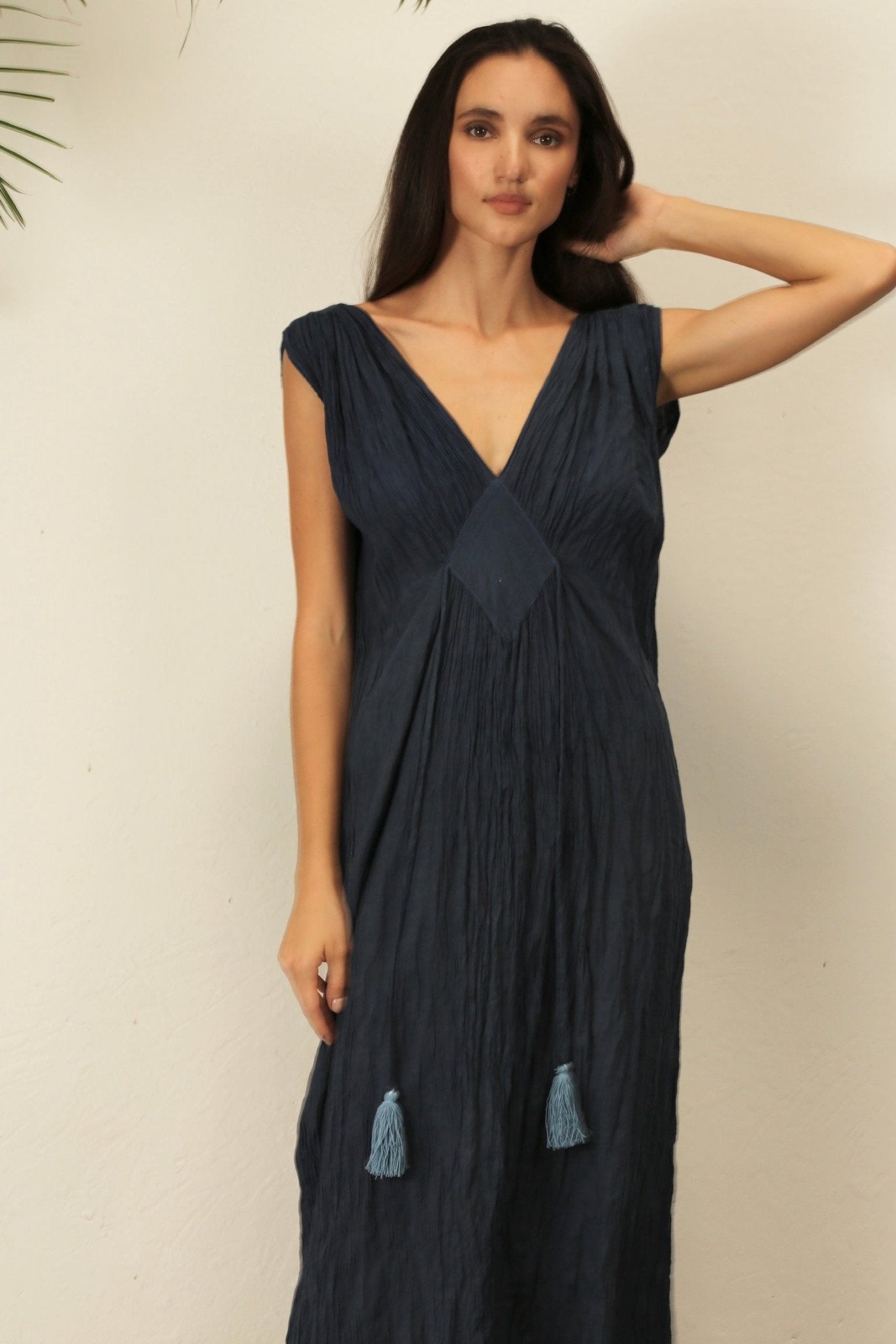 CLIO V SHOULDER DRESS - BANGKOK TAILOR CLOTHING STORE - HANDMADE CLOTHING