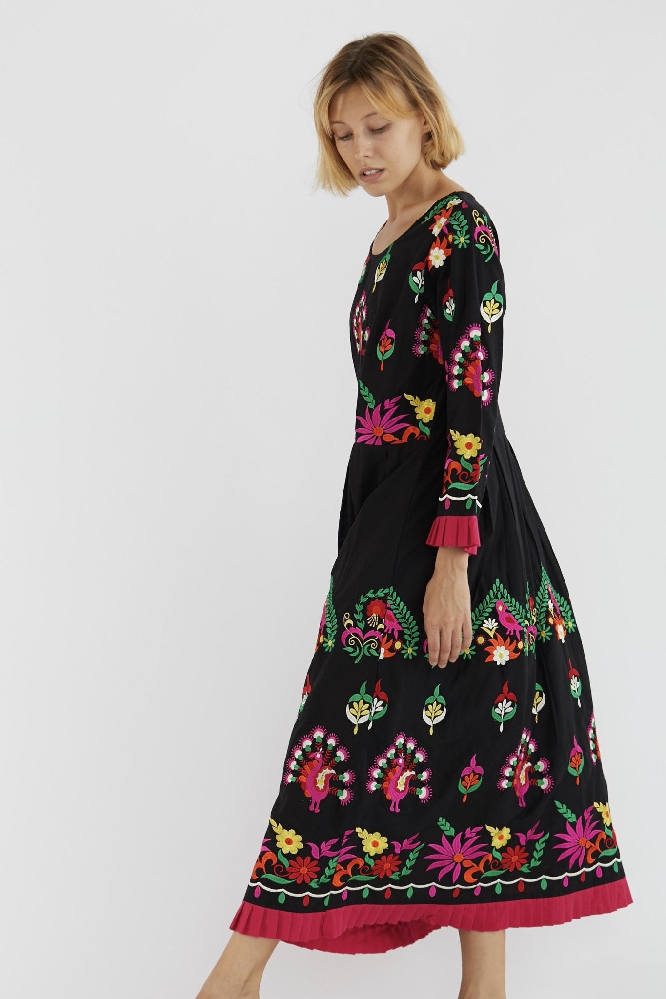EMBROIDERED DRESS NELI BLACK MOMO NEW YORK