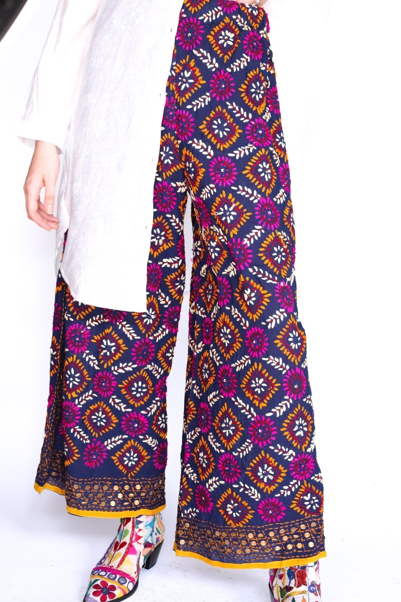 EMBROIDERED PANTS DIAZ - BANGKOK TAILOR CLOTHING STORE - HANDMADE CLOTHING
