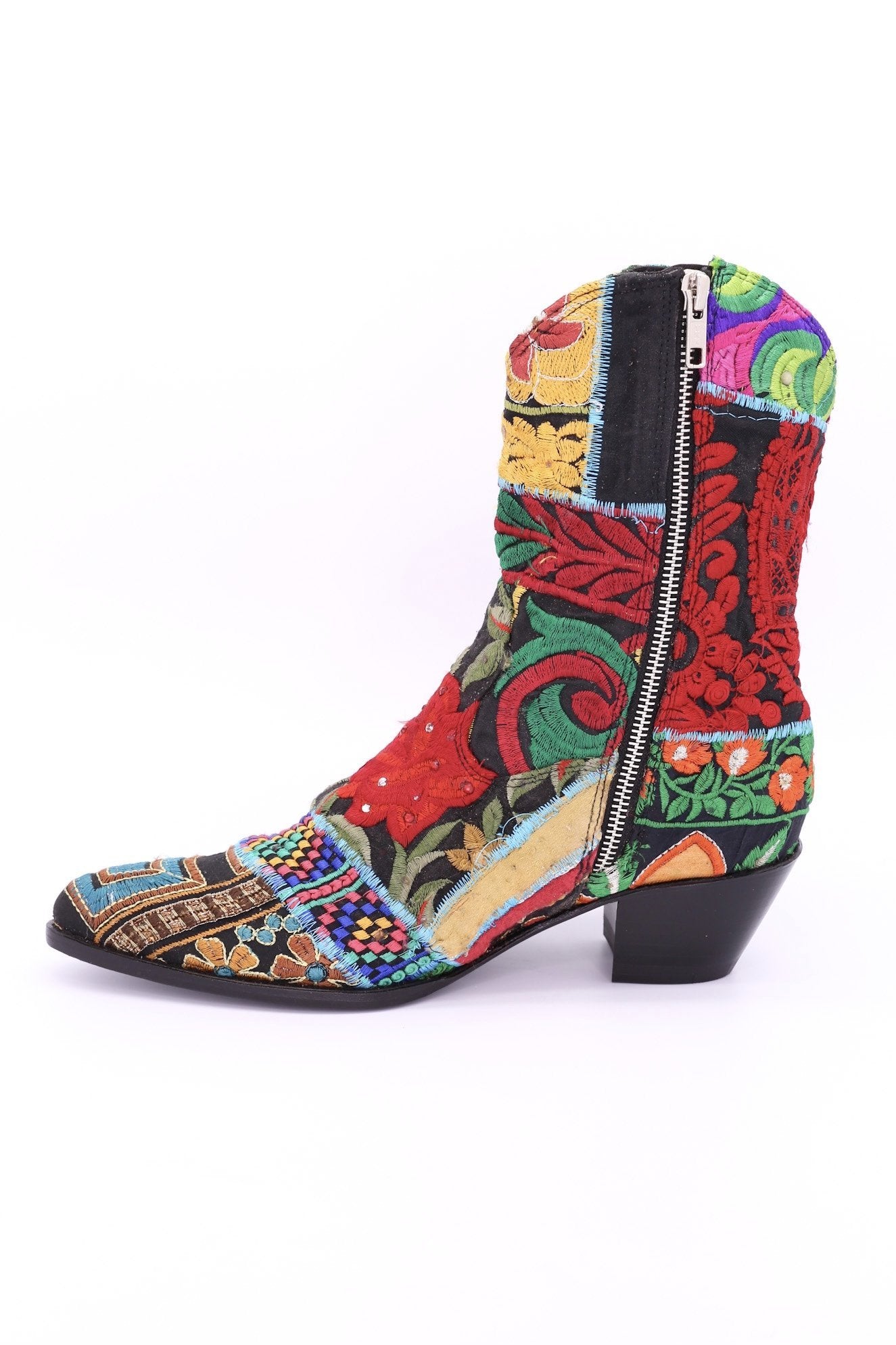 EMBROIDERED PATCHWORK BOOTS GINALYN (BLACK) - MOMO NEW YORK
