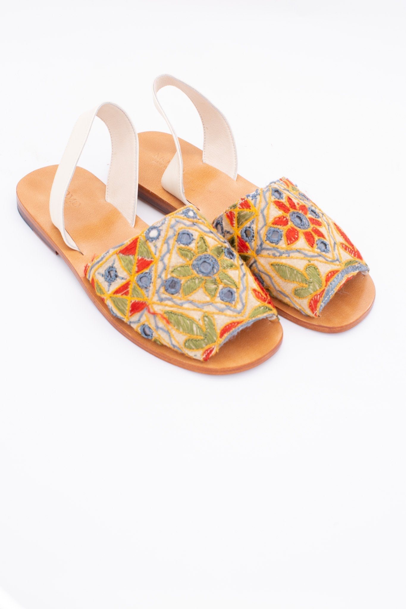 INDIAN EMBROIDERED LEATHER SANDALS DESSA - sustainably made MOMO NEW YORK sustainable clothing, mules slow fashion