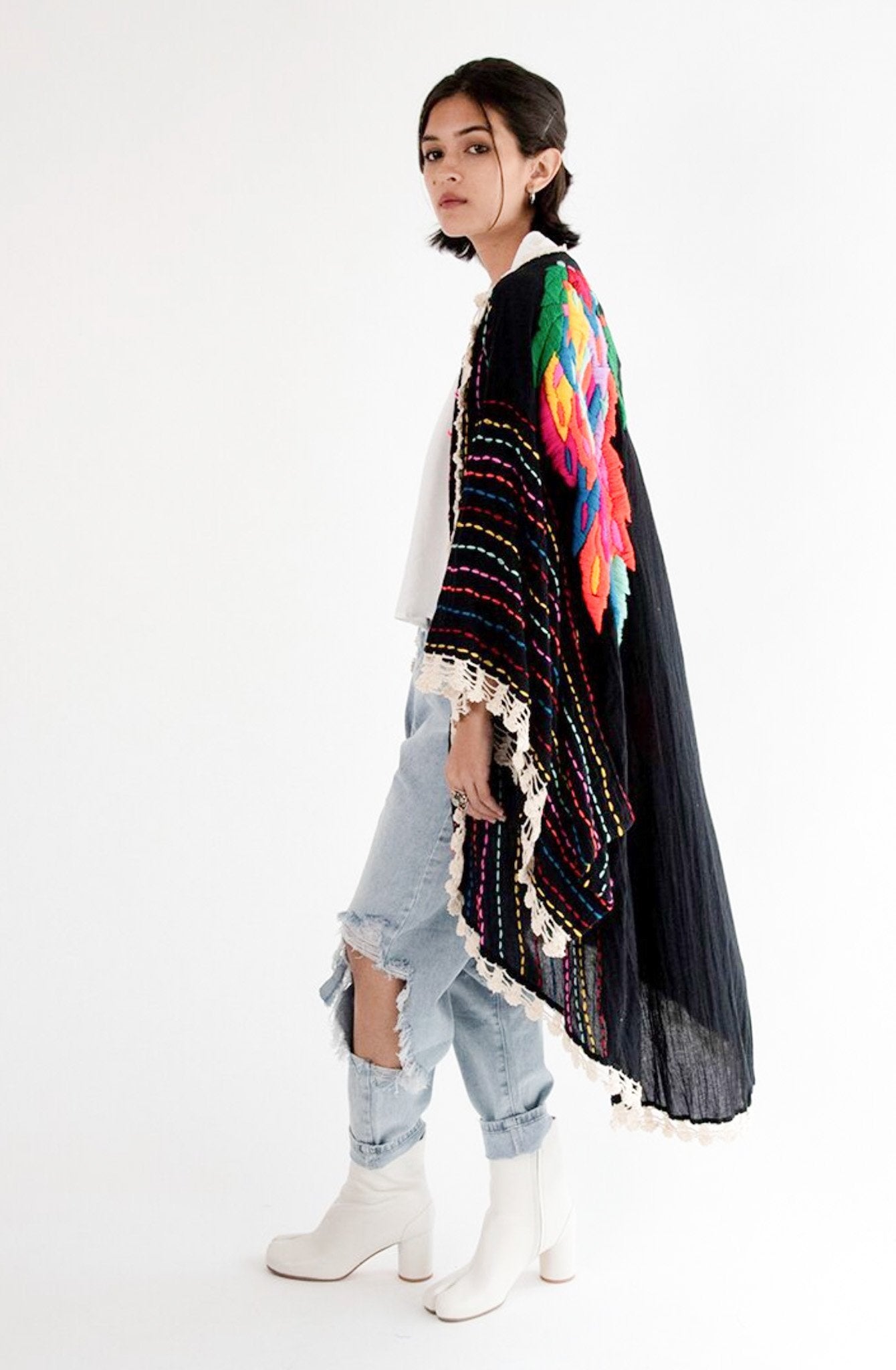 Kaftan Kimono Bila White MOMONEWYORK