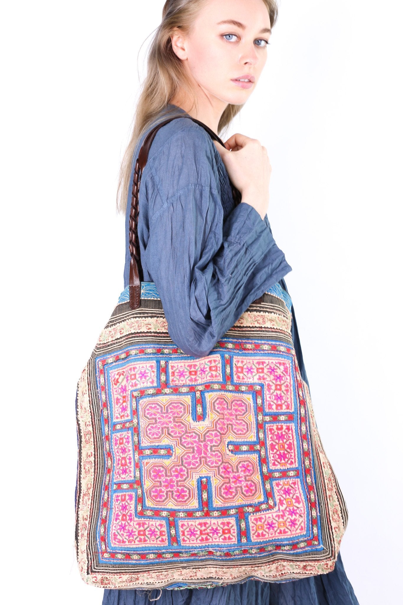 MY ALL TIME FAVORITE TRIBAL TOTE BAG BILLIE JEAN - MOMO NEW YORK