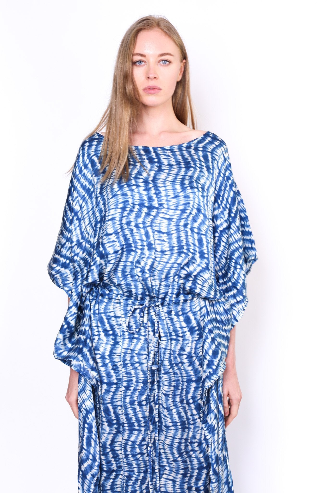 STAYCATION CITY SILK FLOWY KAFTAN DOAN - MOMO NEW YORK