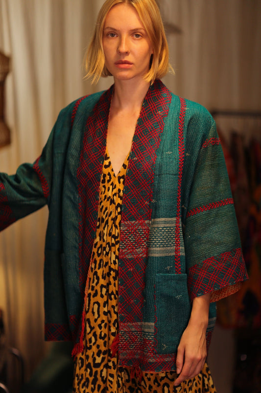EMBROIDERED KANTHA KIMONO MONTY FOREST GREEN