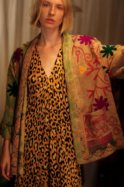 KANTHA EMBROIDERED SHORT MONTY KIMONO GRASS