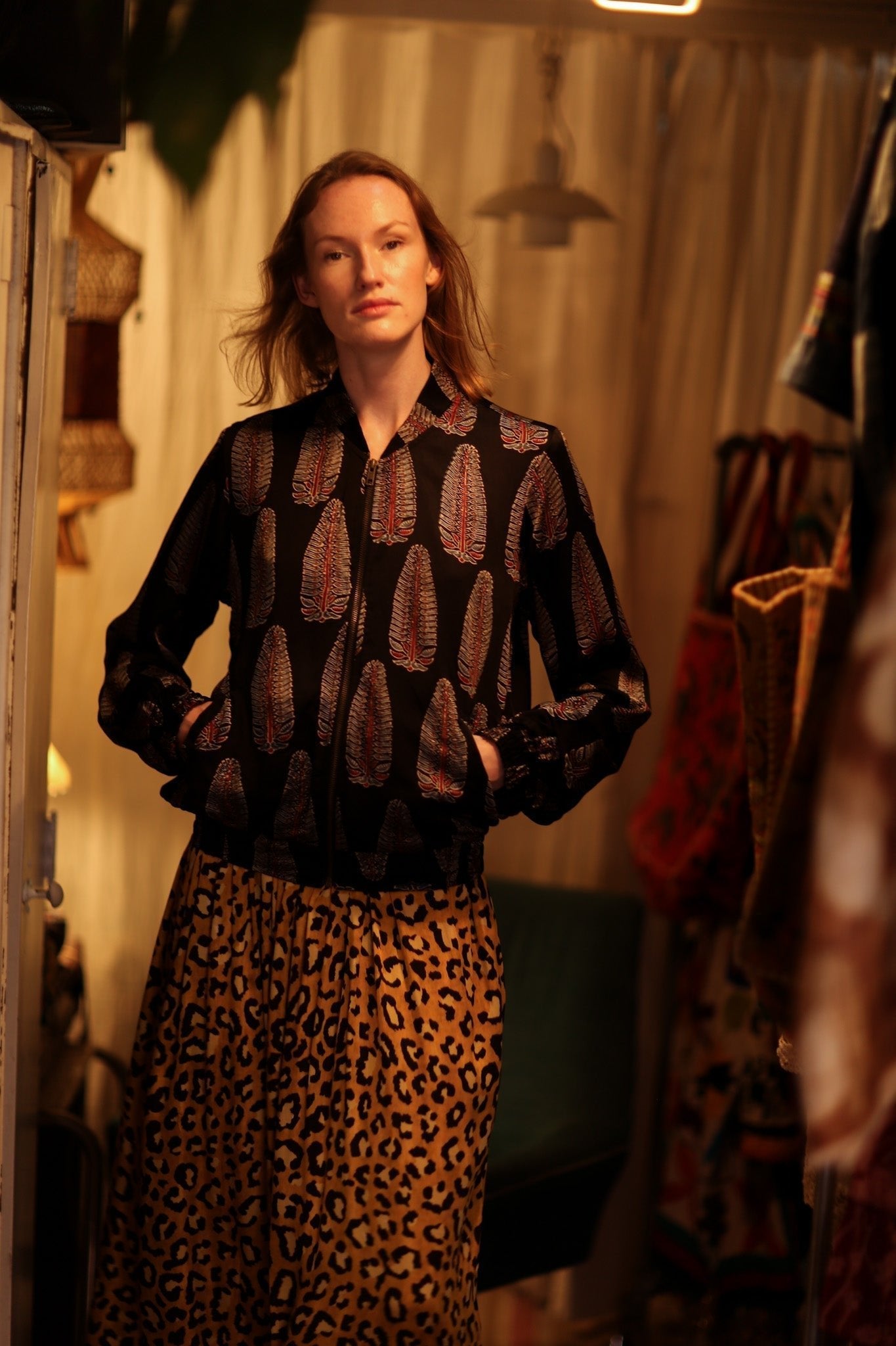 ANCHA SILK BOMBER BLACK FEATHER - MOMO STUDIO BERLIN - Berlin Concept Store - sustainable & ethical fashion