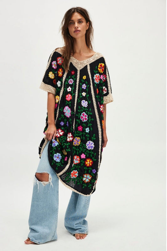 BELLA FLOR EMBROIDERED KAFTAN - MOMO STUDIO BERLIN - Berlin Concept Store - sustainable & ethical fashion