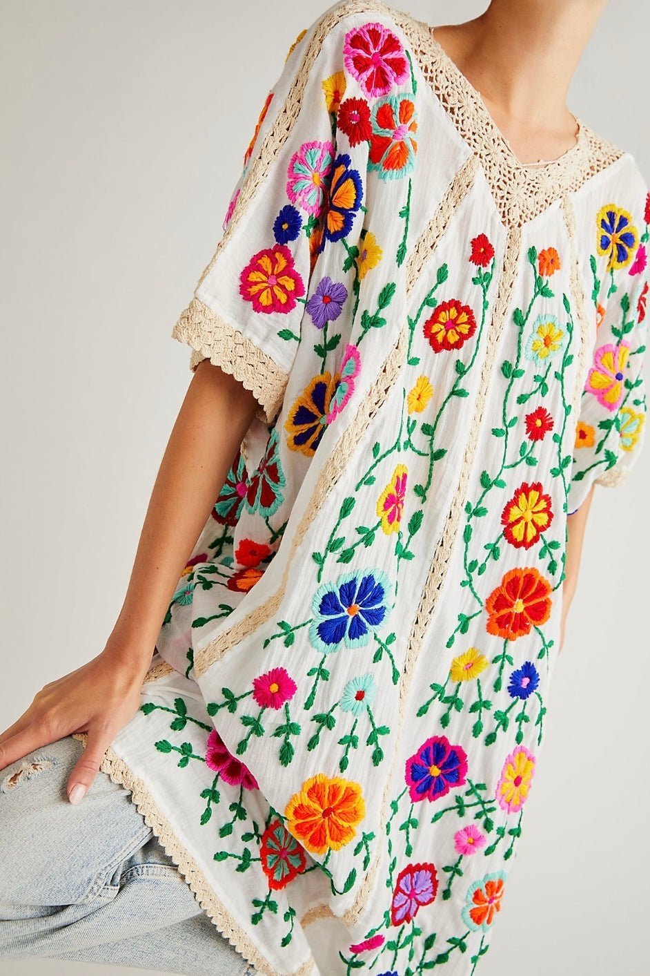 BELLA FLOR EMBROIDERED KAFTAN - MOMO STUDIO BERLIN - Berlin Concept Store - sustainable & ethical fashion