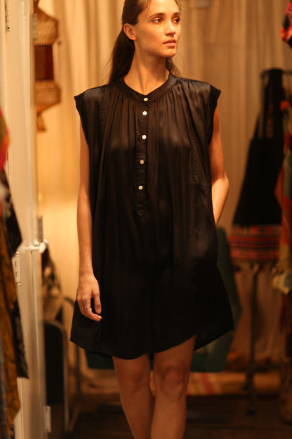 BLACK SILK DRESS MARY - MOMO STUDIO BERLIN - Berlin Concept Store - sustainable & ethical fashion